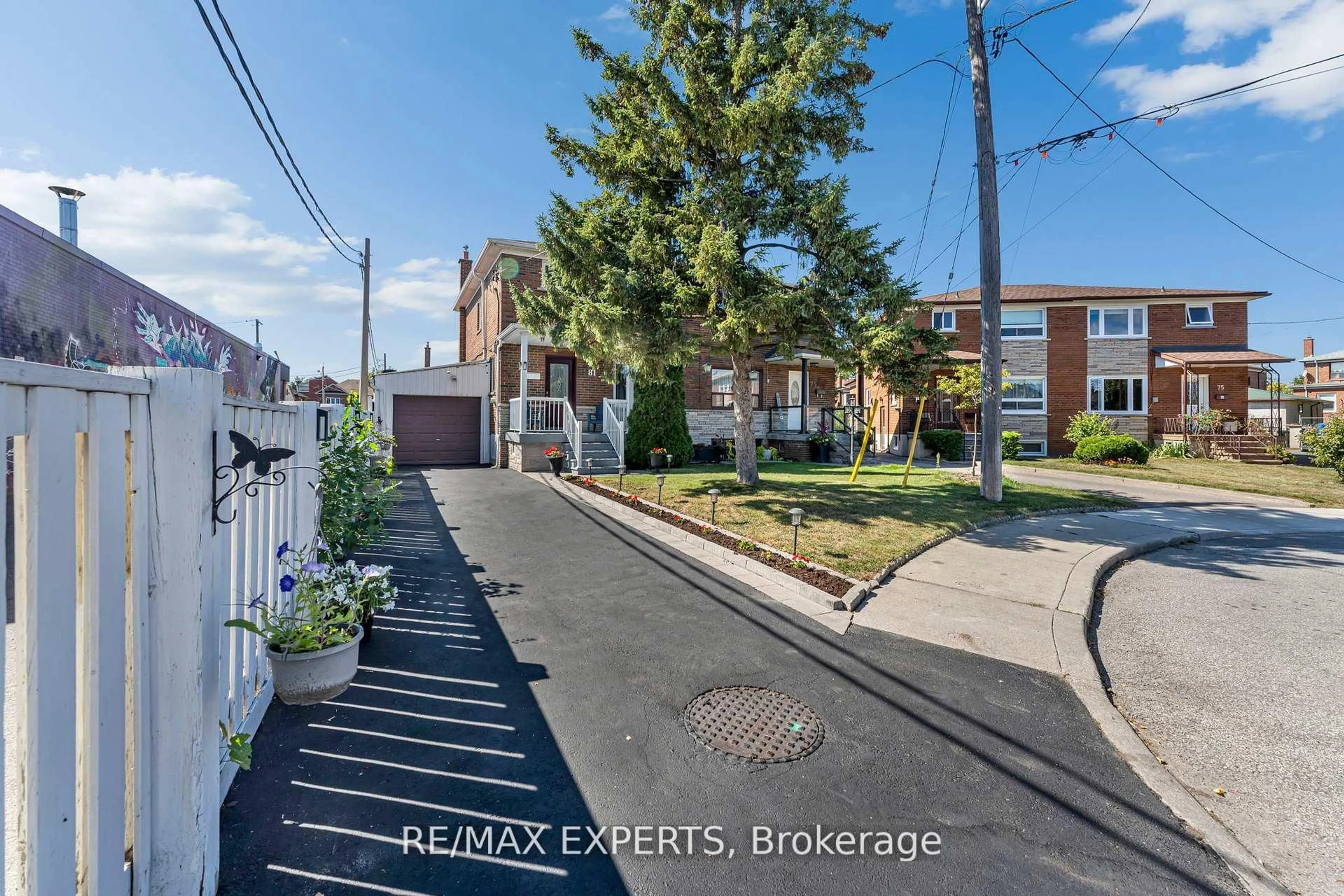 A pic from outside/outdoor area/front of a property/back of a property/a pic from drone, street for 81 Hagar Ave, Toronto Ontario M6N 3V3