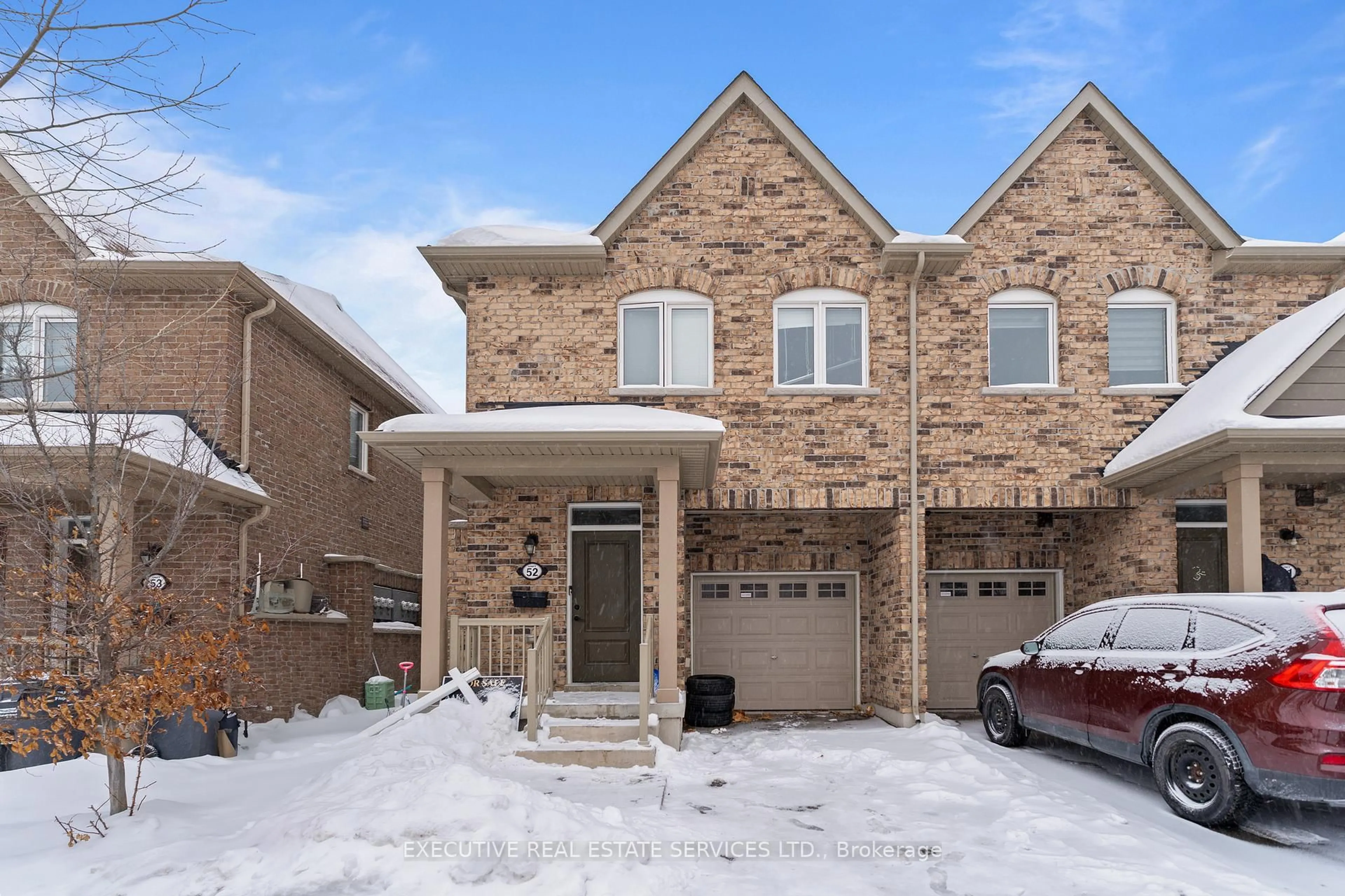 Home with brick exterior material, street for 50 EDINBURGH Dr #52, Brampton Ontario L6Y 1N9