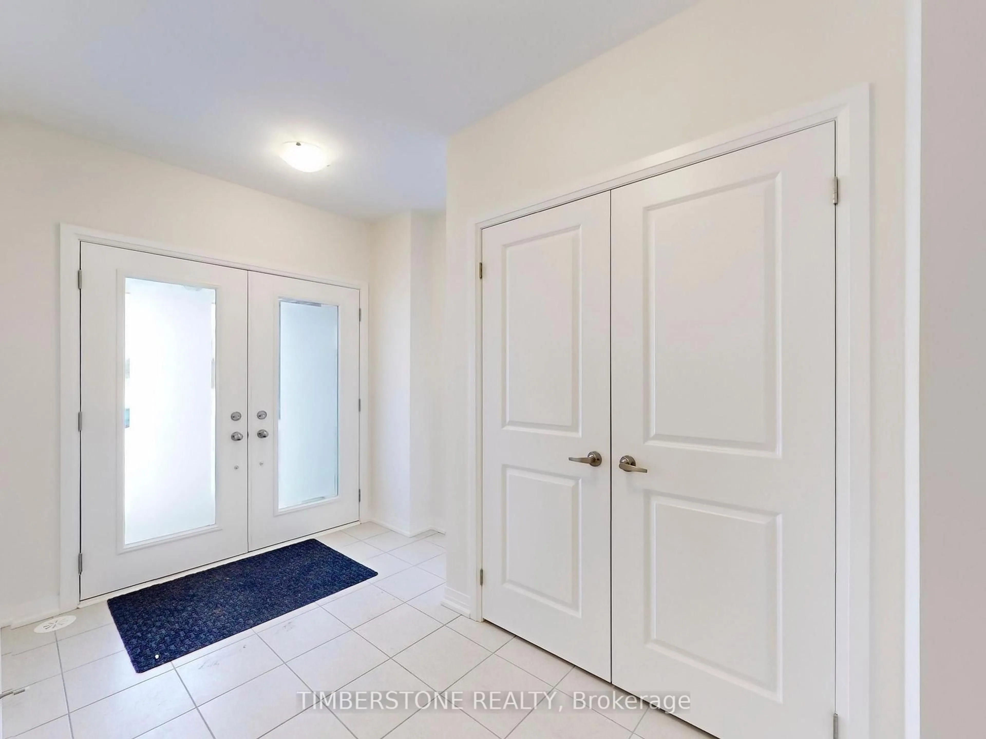 Indoor entryway for 22 Monreau Dr, Brampton Ontario L7A 5M1