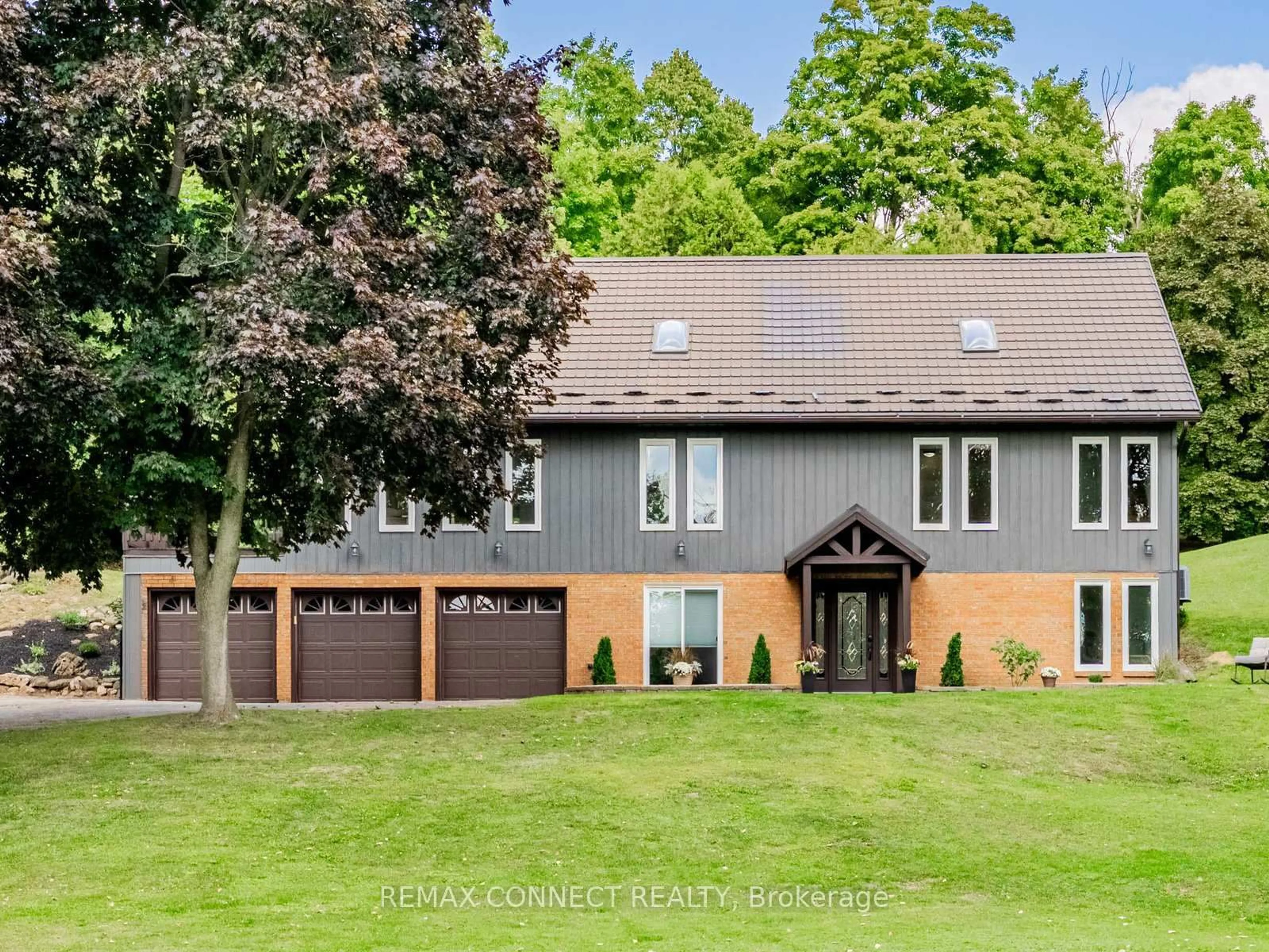 Home with brick exterior material, unknown for 11215 Amos Dr, Milton Ontario L0P 1B0