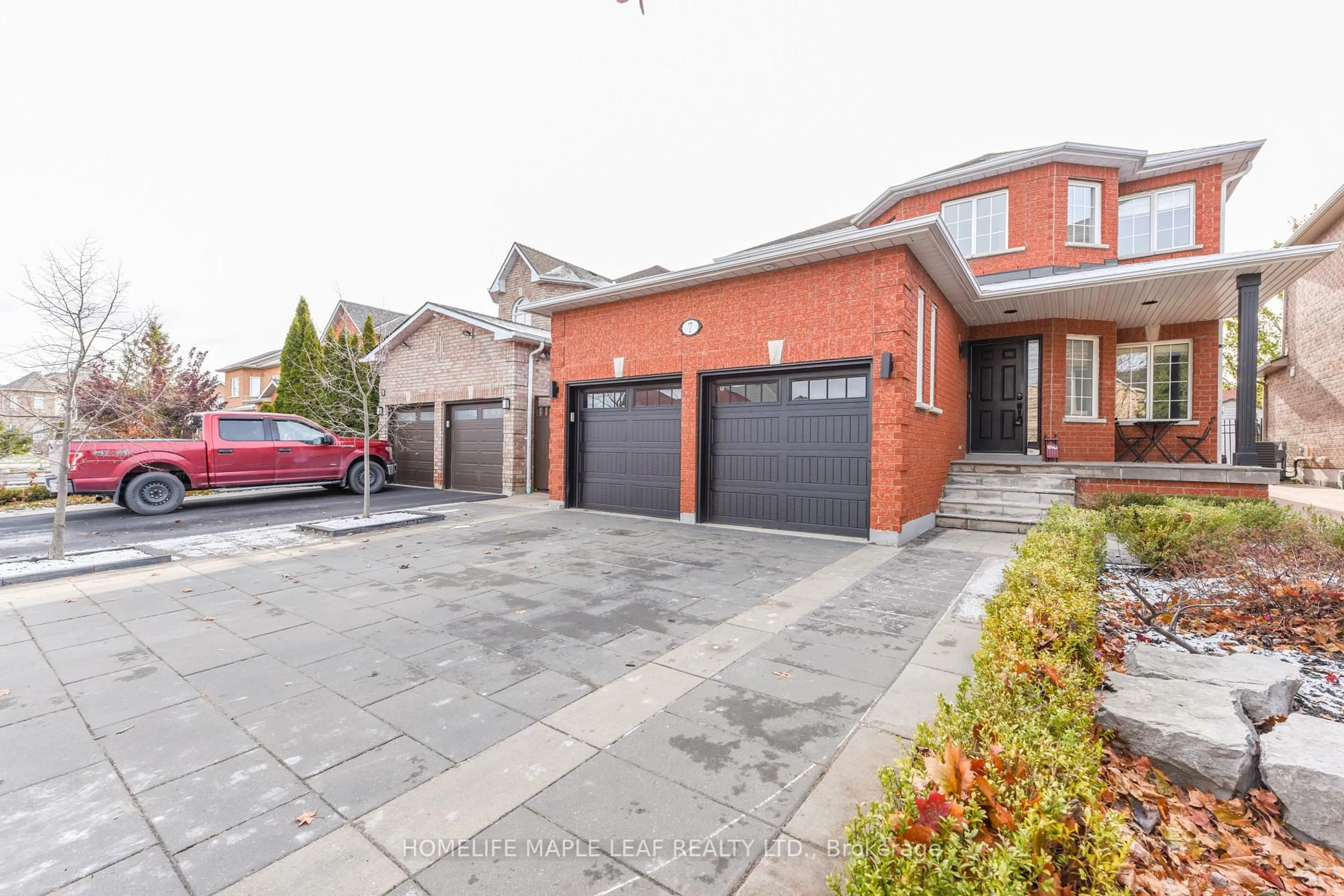 Home with brick exterior material, street for 7 Southbury Manor Dr, Caledon Ontario L7E 1X7