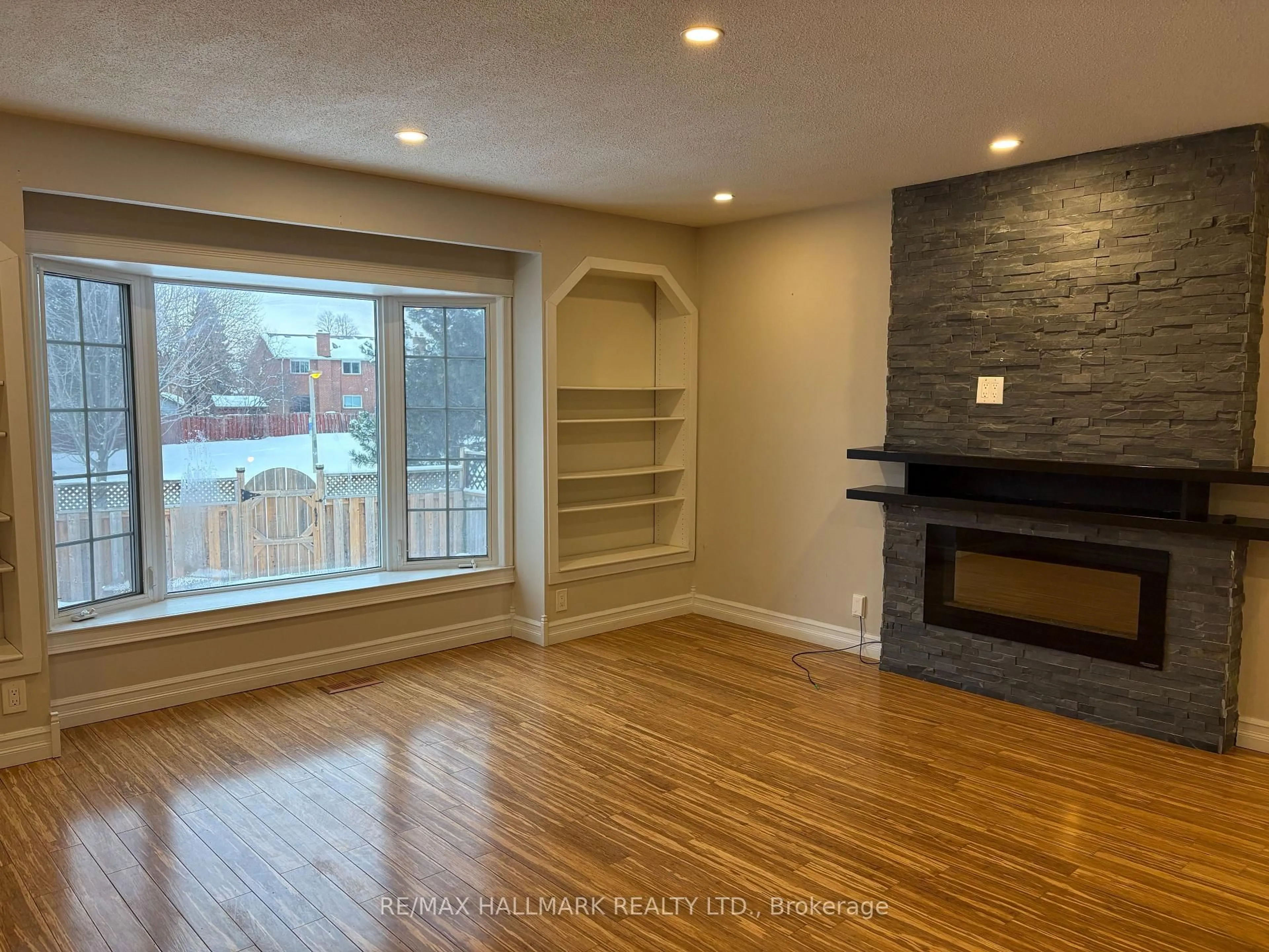 Living room with furniture, unknown for 4 Simmons Blvd, Brampton Ontario L6V 3V5