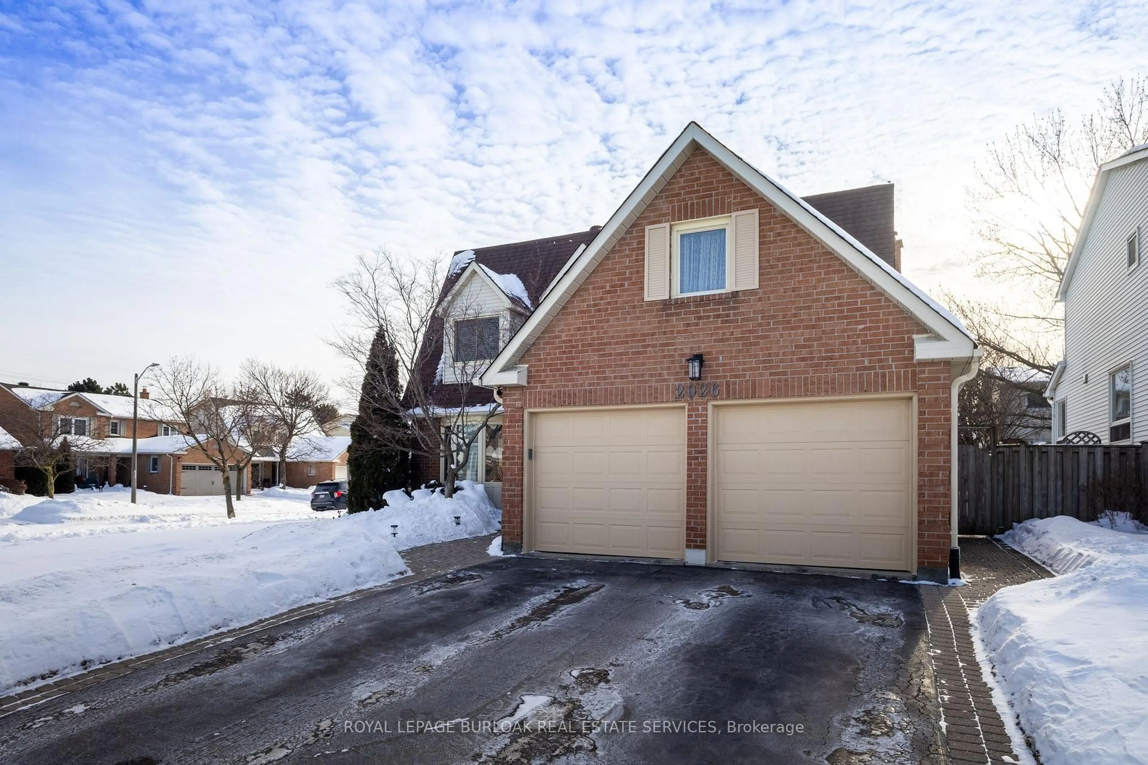 Home with brick exterior material, street for 2026 Quail Valley Dr, Burlington Ontario L7M 2T5