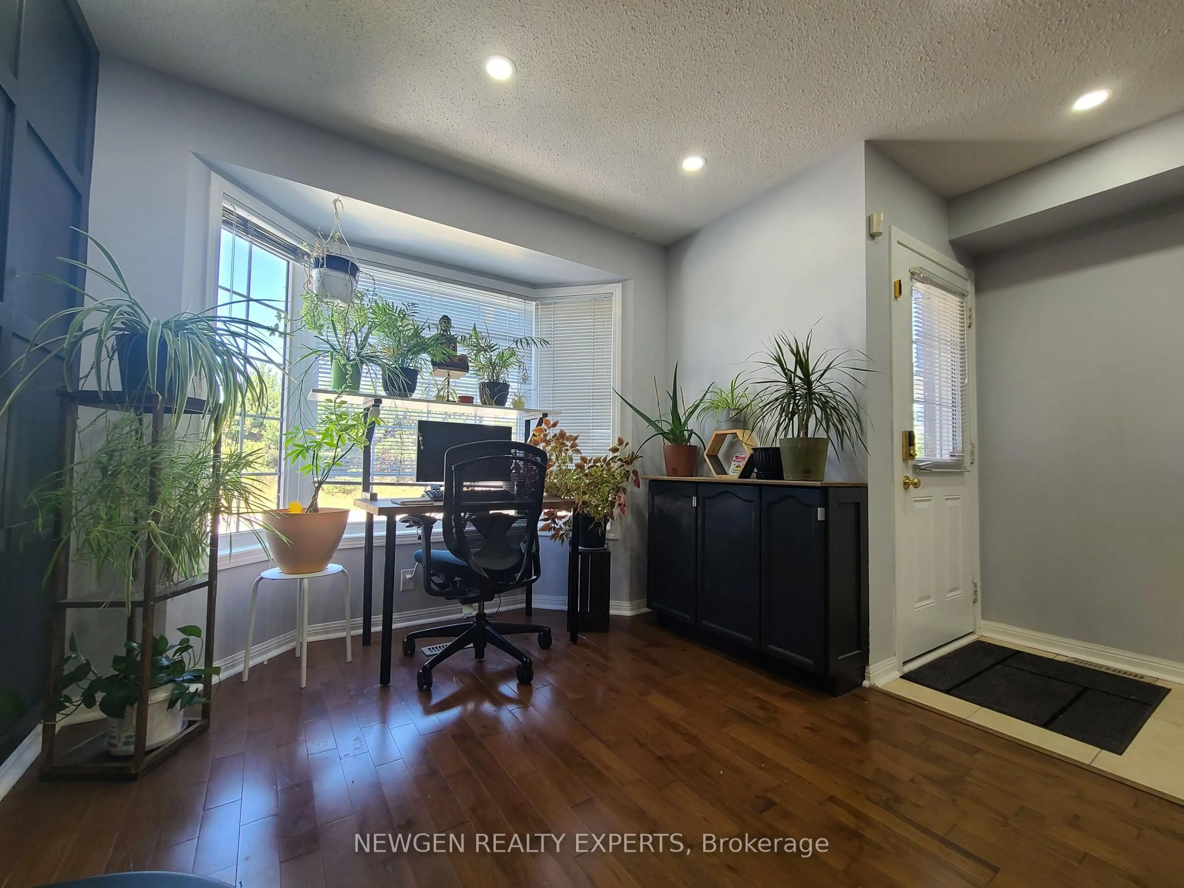 Unknown for 23 Owlridge Dr, Brampton Ontario L6X 0M3