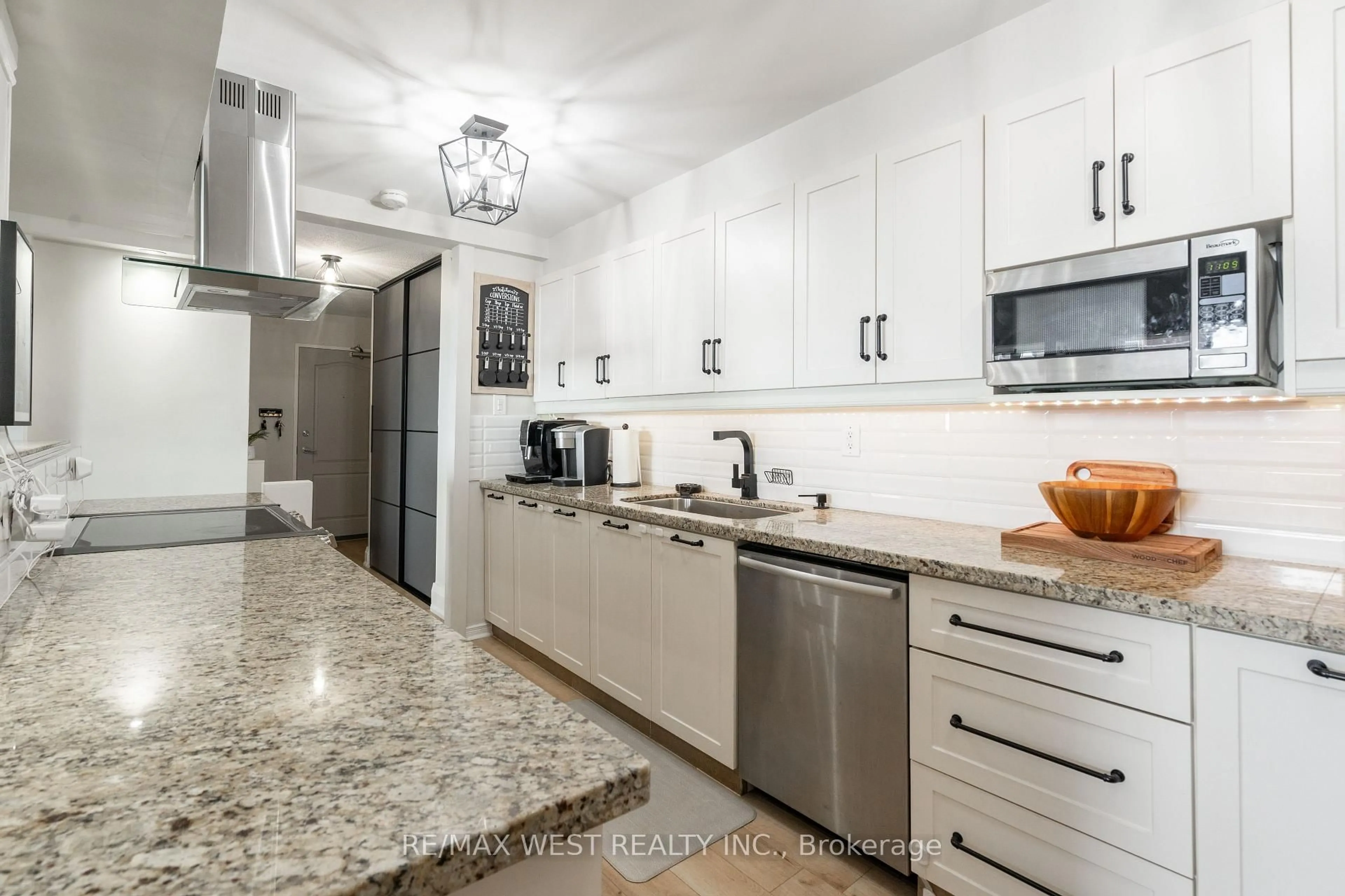 Unknown for 61 Richview Rd #1603, Toronto Ontario M9A 4M8