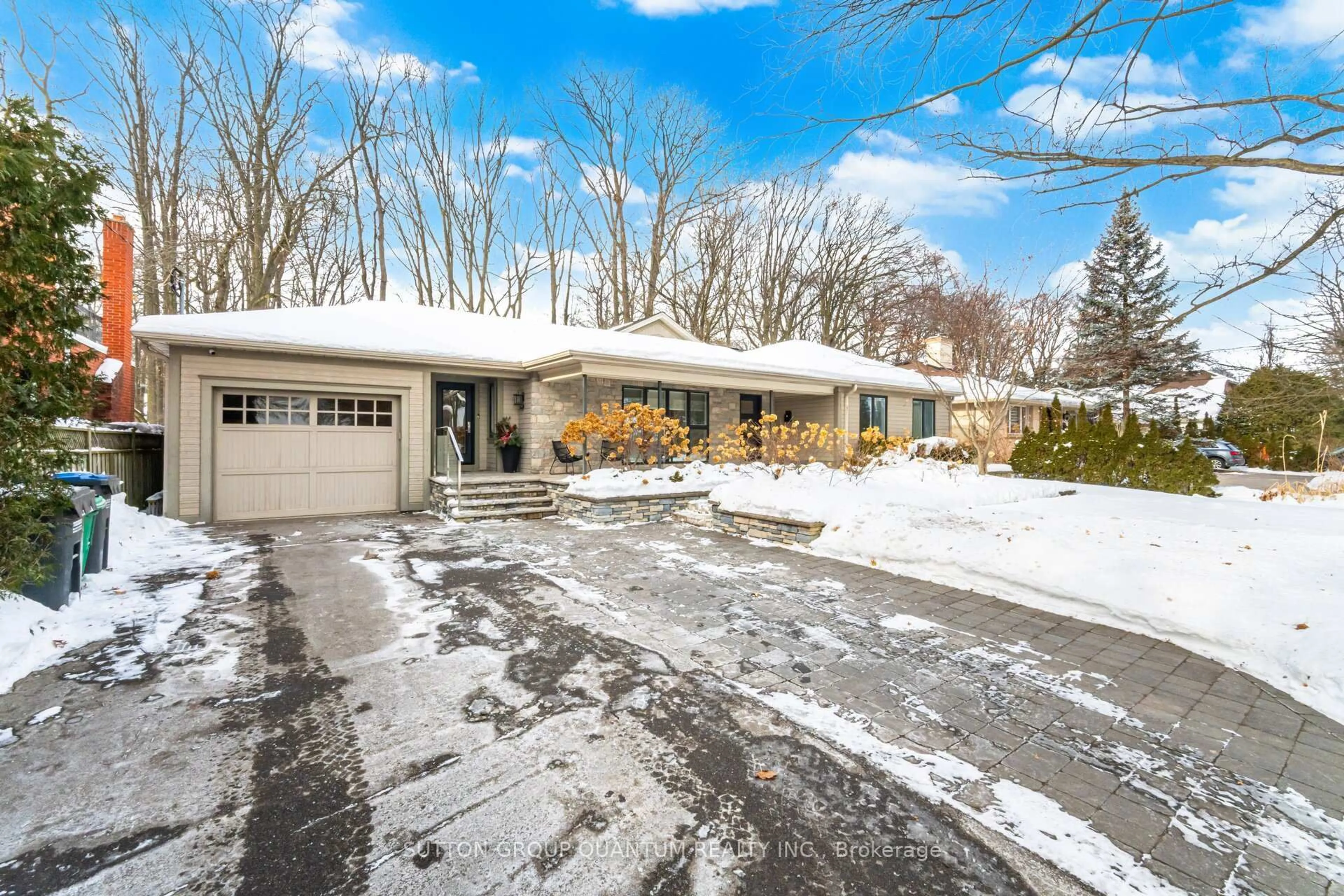 Unknown for 133 Mineola Rd, Mississauga Ontario L5G 2E7