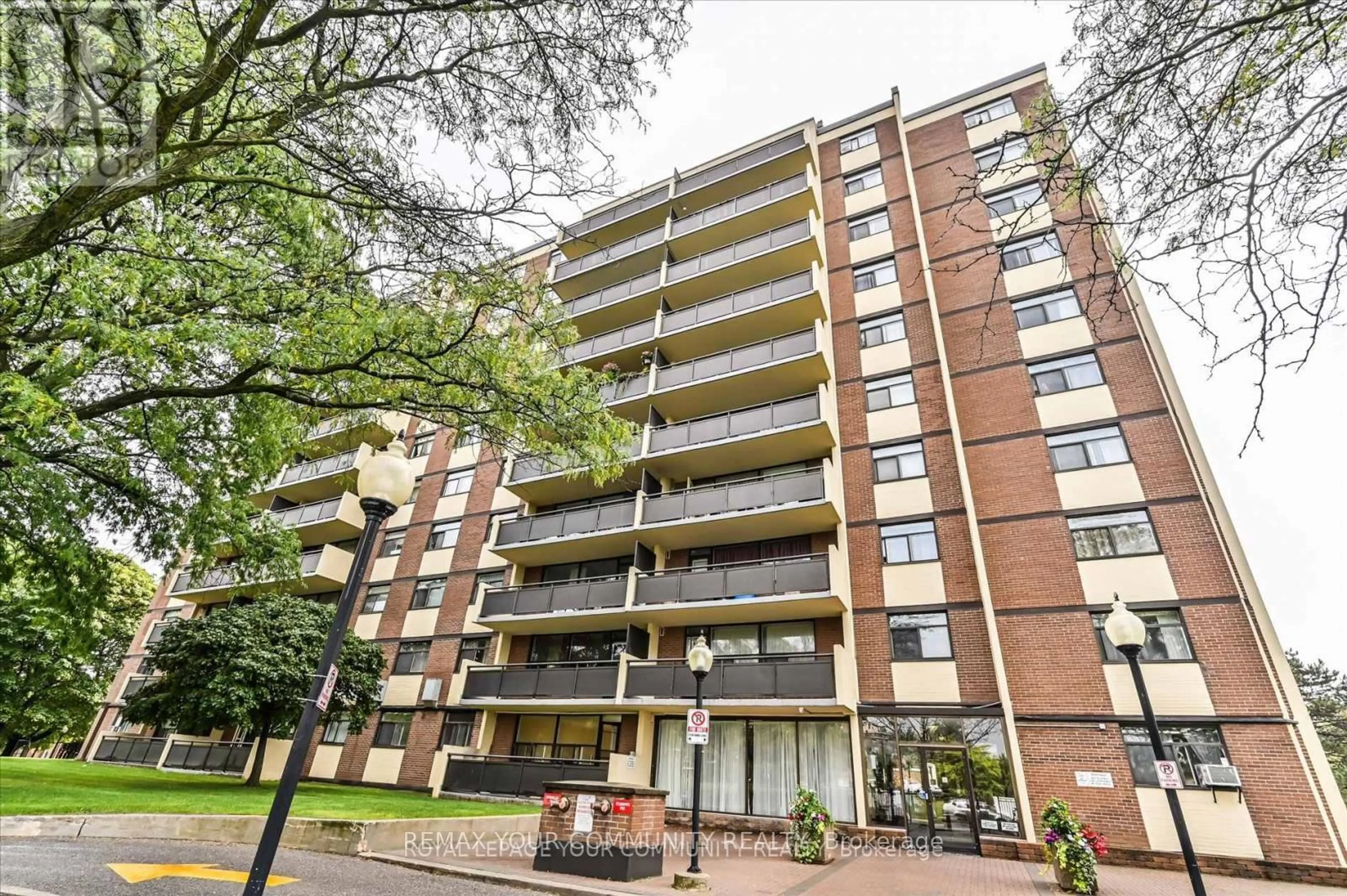 Unknown for 5 Frith Rd #206, Toronto Ontario M3N 2L5