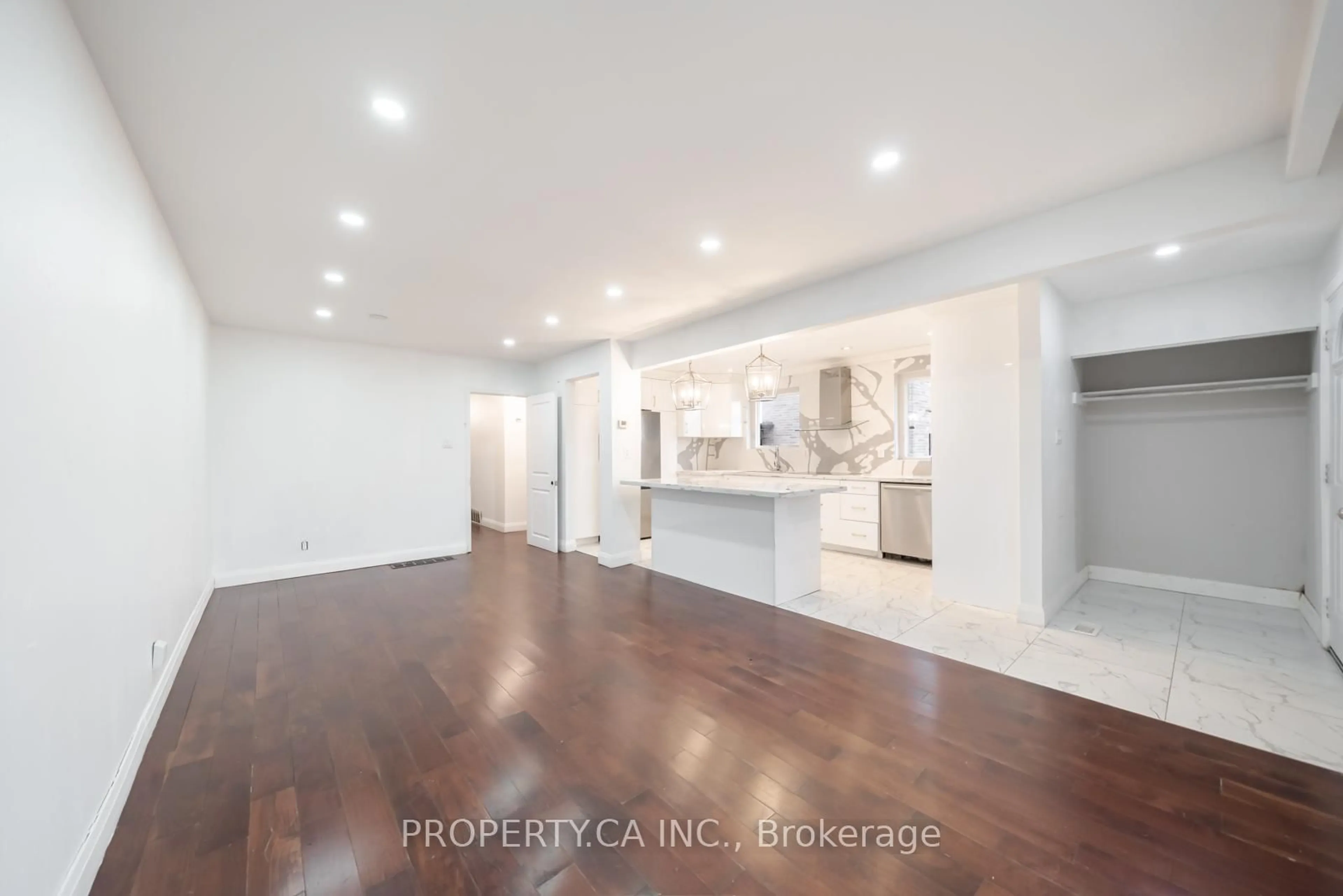 Open concept kitchen, unknown for 76 Ruthmar Cres, Toronto Ontario M3N 2C5