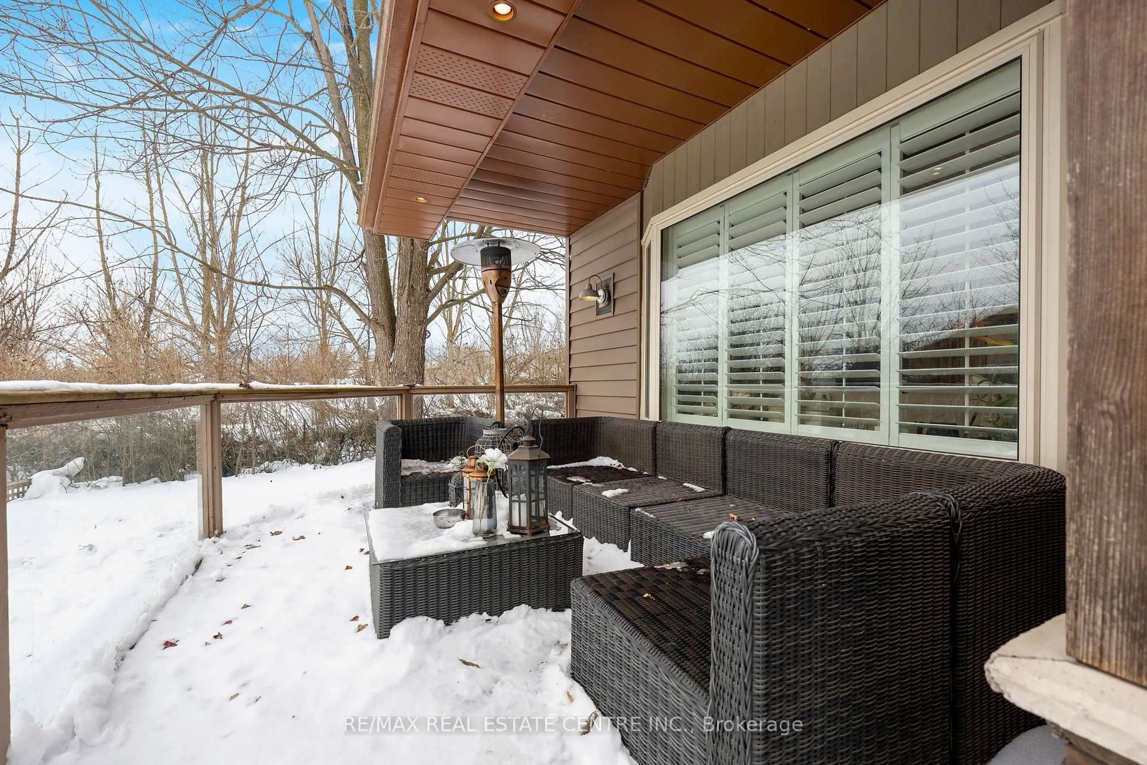 Patio, water/lake/river/ocean view for 23 Milton Heights Cres, Milton Ontario L9T 2W7