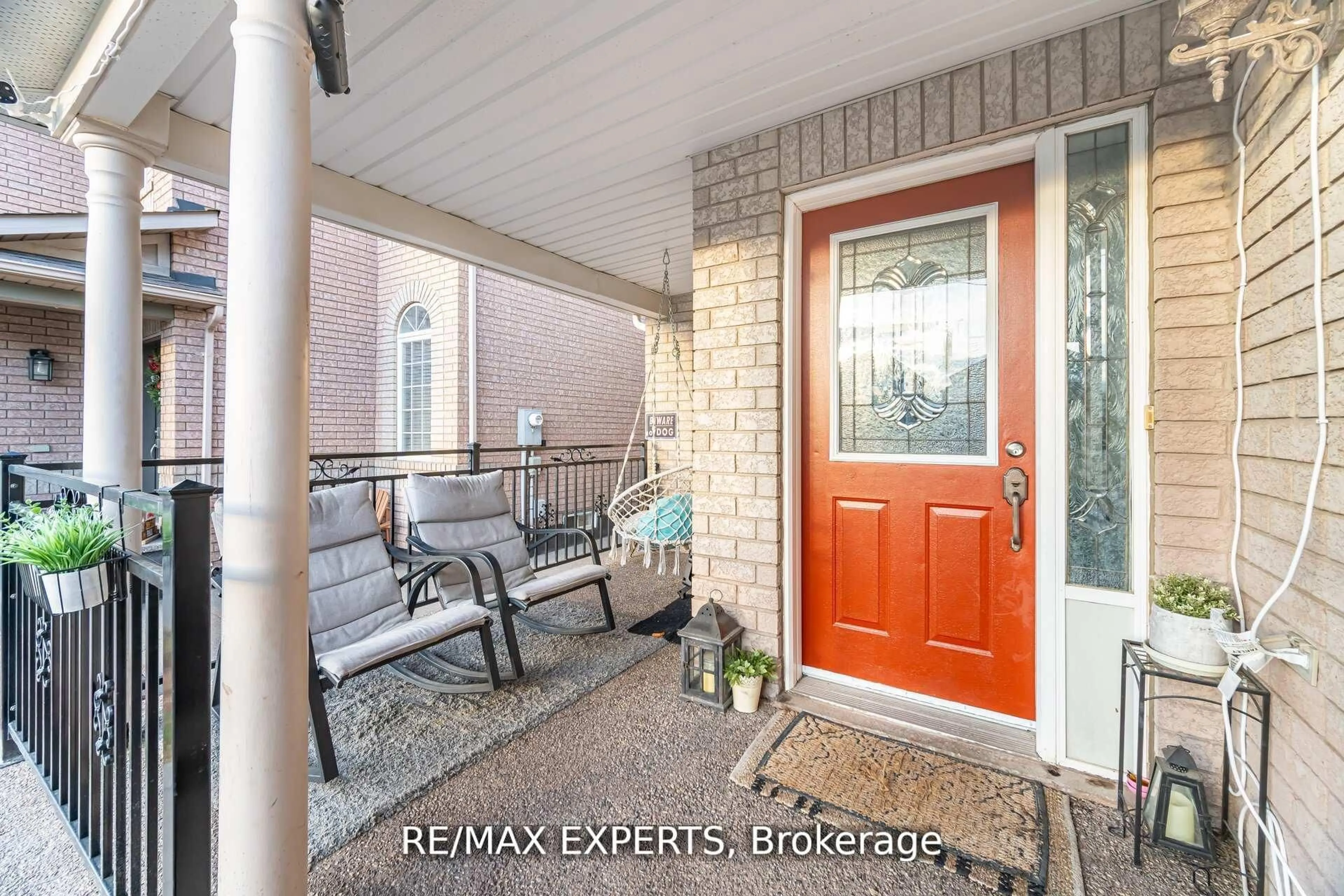 Indoor entryway for 39 Robertson Davies Dr, Brampton Ontario L7A 1K3