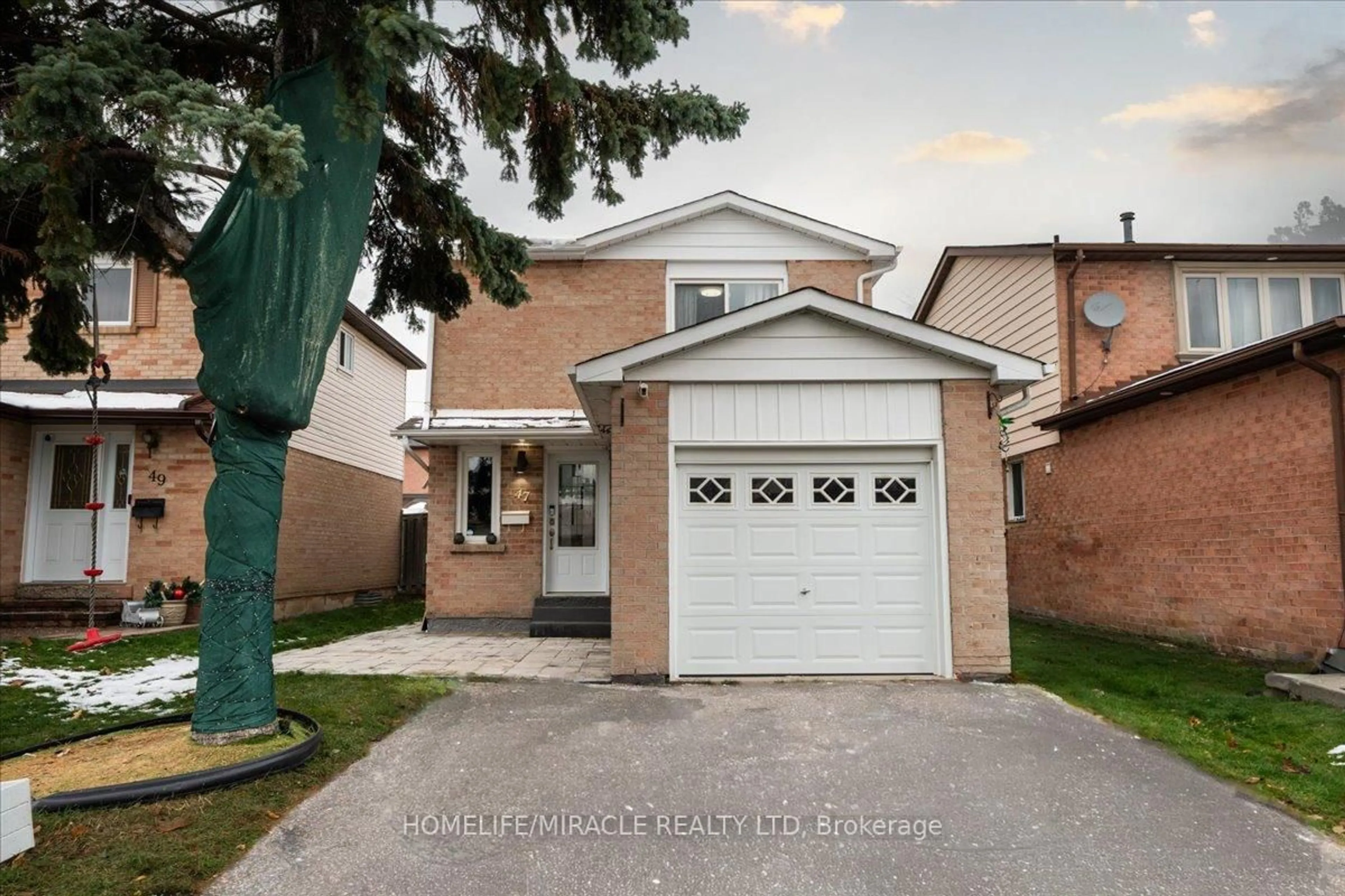 Home with brick exterior material, street for 47 Martindale Cres, Brampton Ontario L6X 2V7