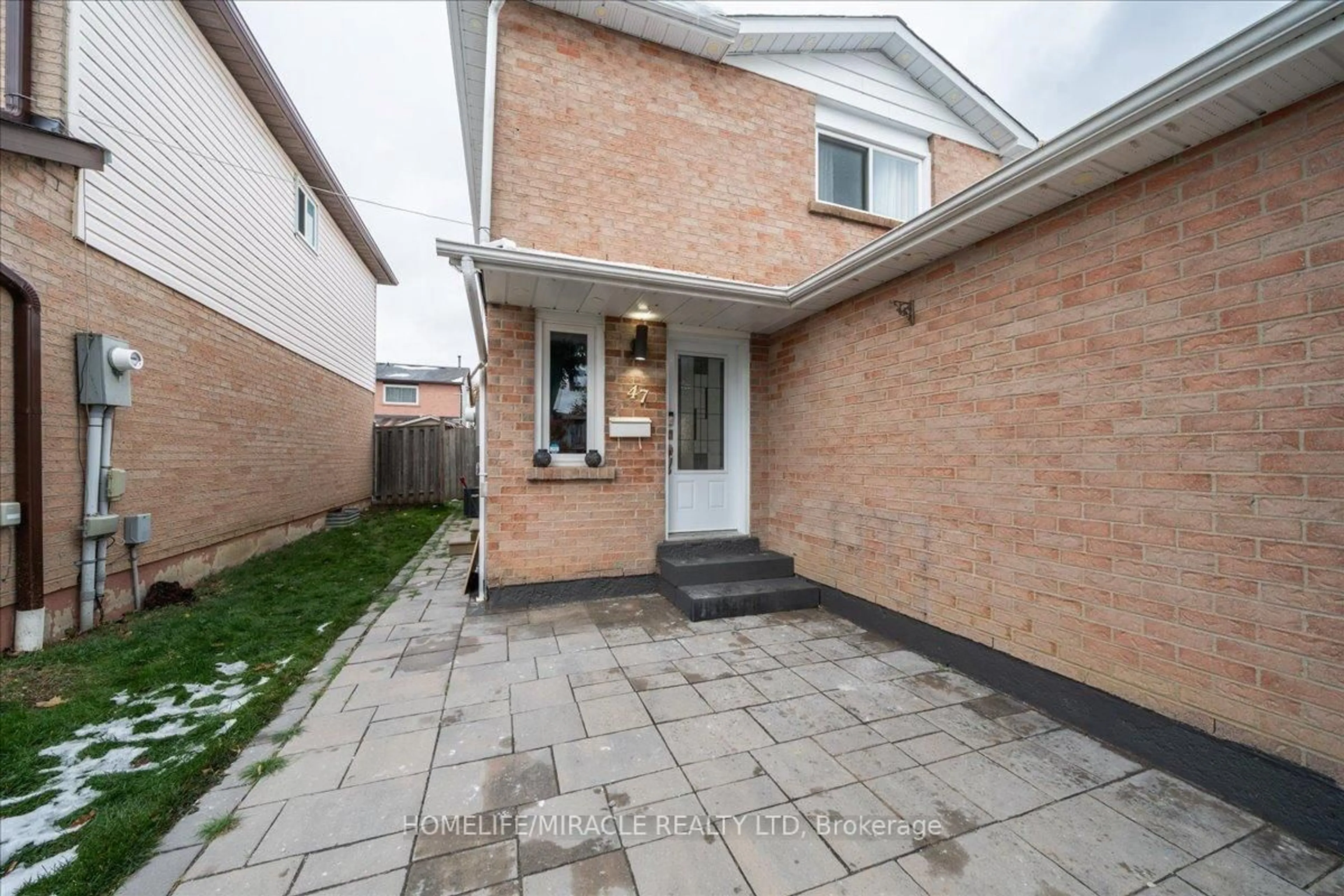 Unknown for 47 Martindale Cres, Brampton Ontario L6X 2V7