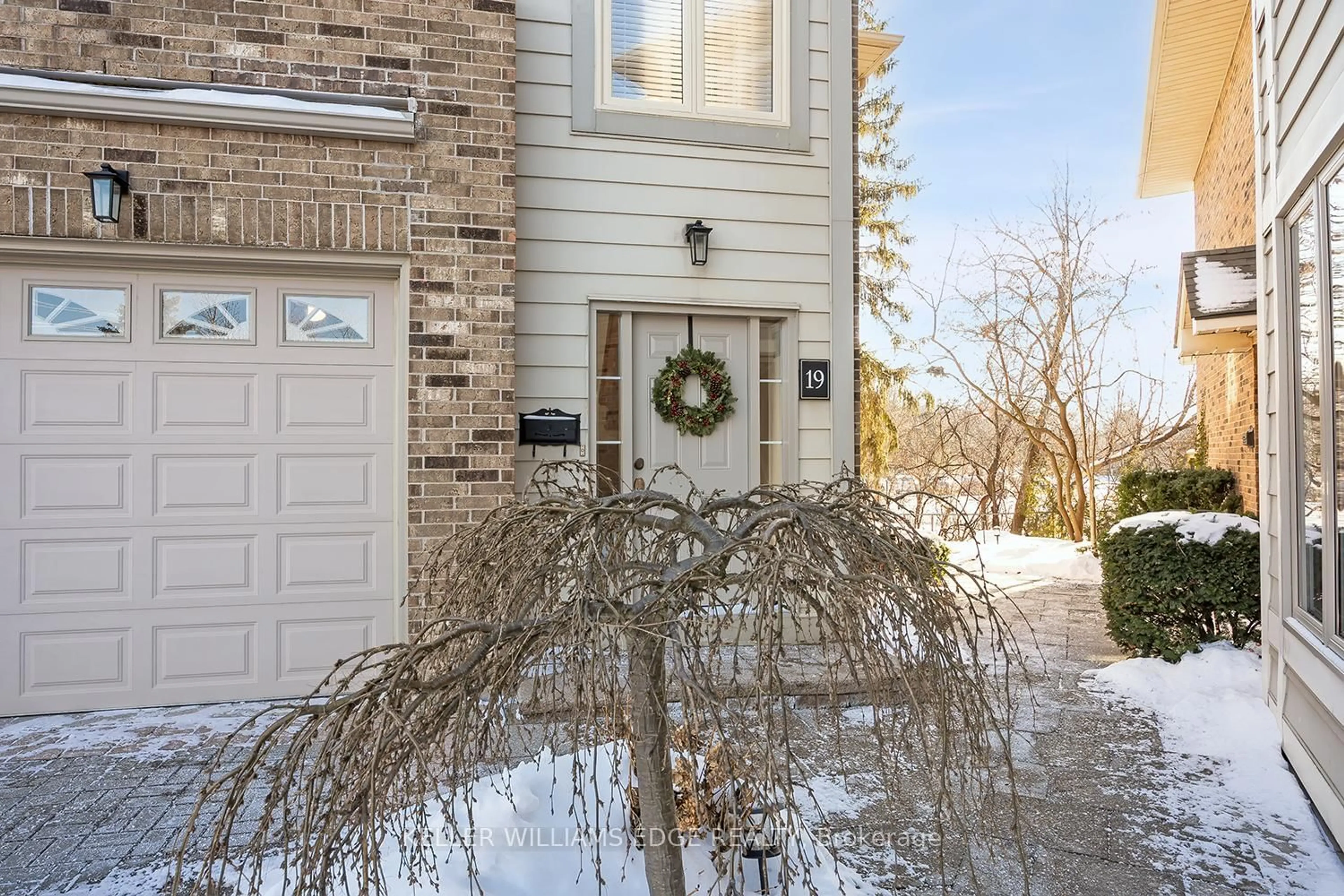 Unknown for 3230 New St #19, Burlington Ontario L7N 1M8