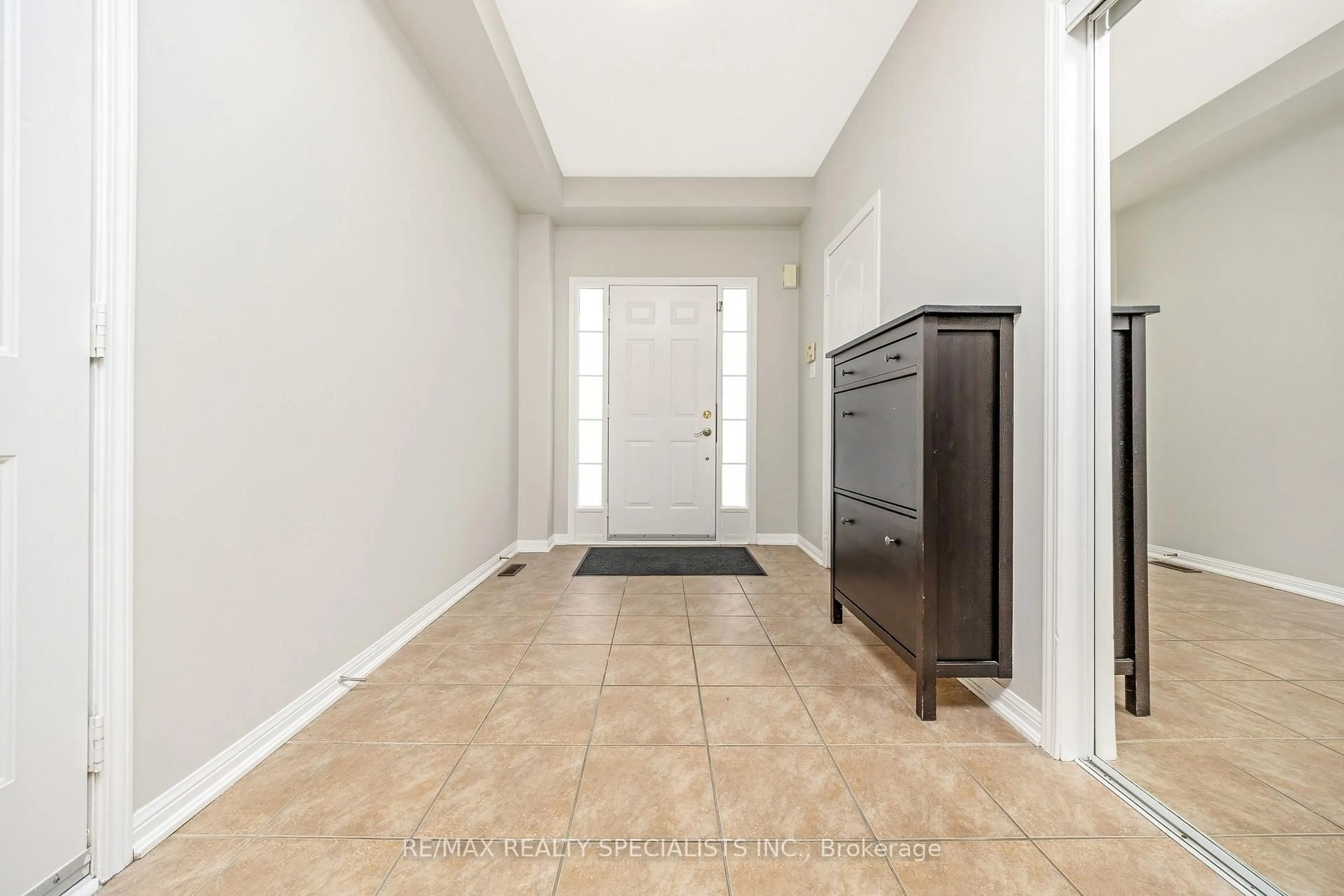 Unknown for 1083 Trudeau Dr, Milton Ontario L9T 0A3