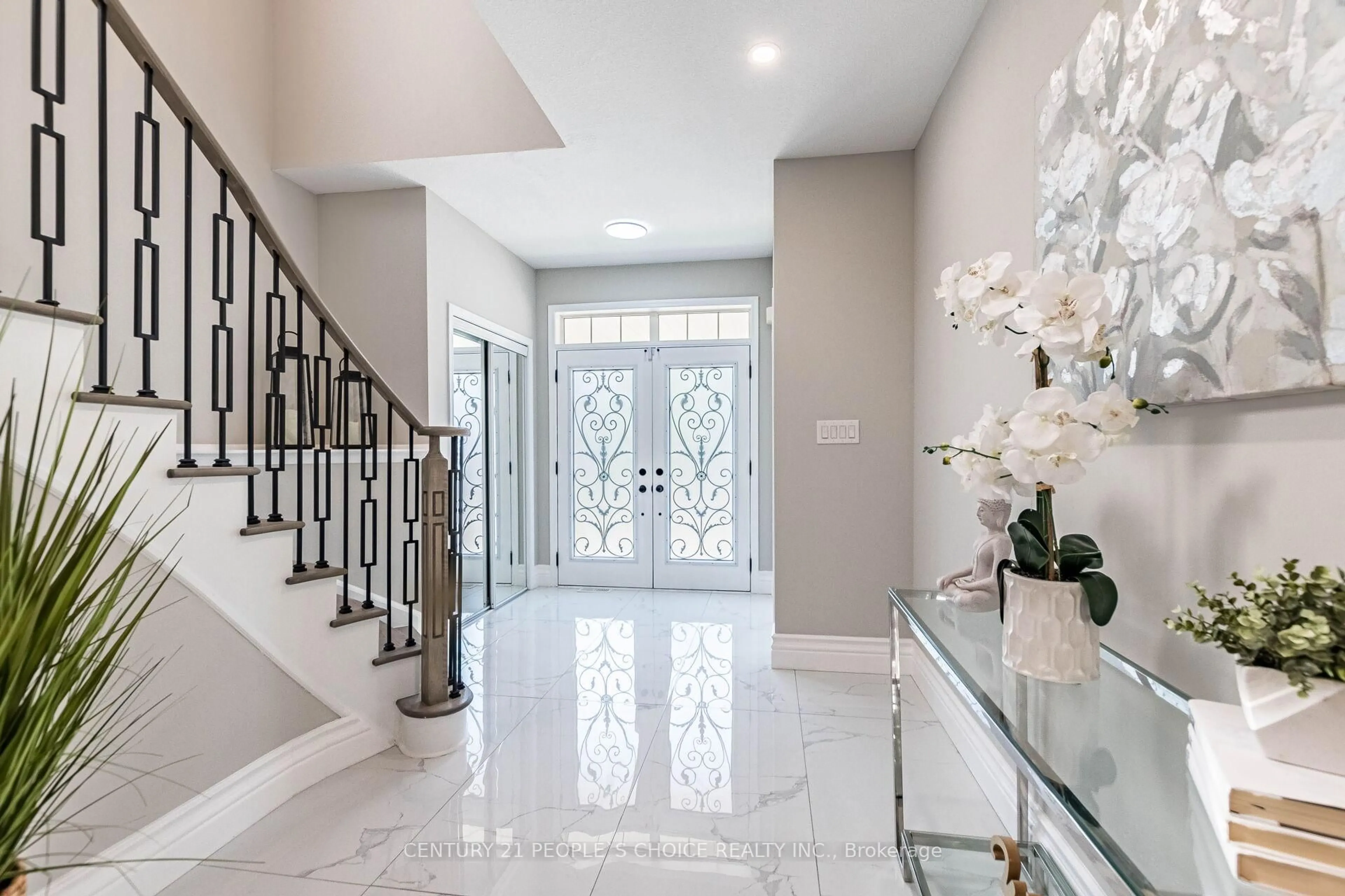 Indoor entryway for 78 Abercrombie Cres, Brampton Ontario L7A 4N3