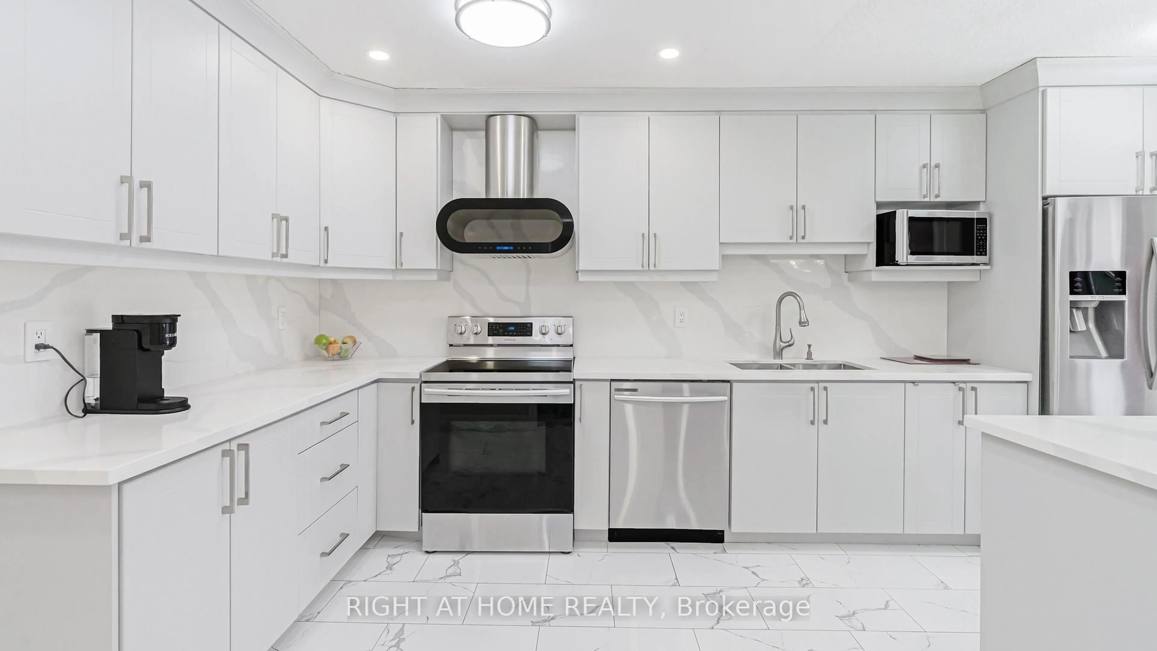 Unknown for 253 Fernforest Dr, Brampton Ontario L6R 1E1