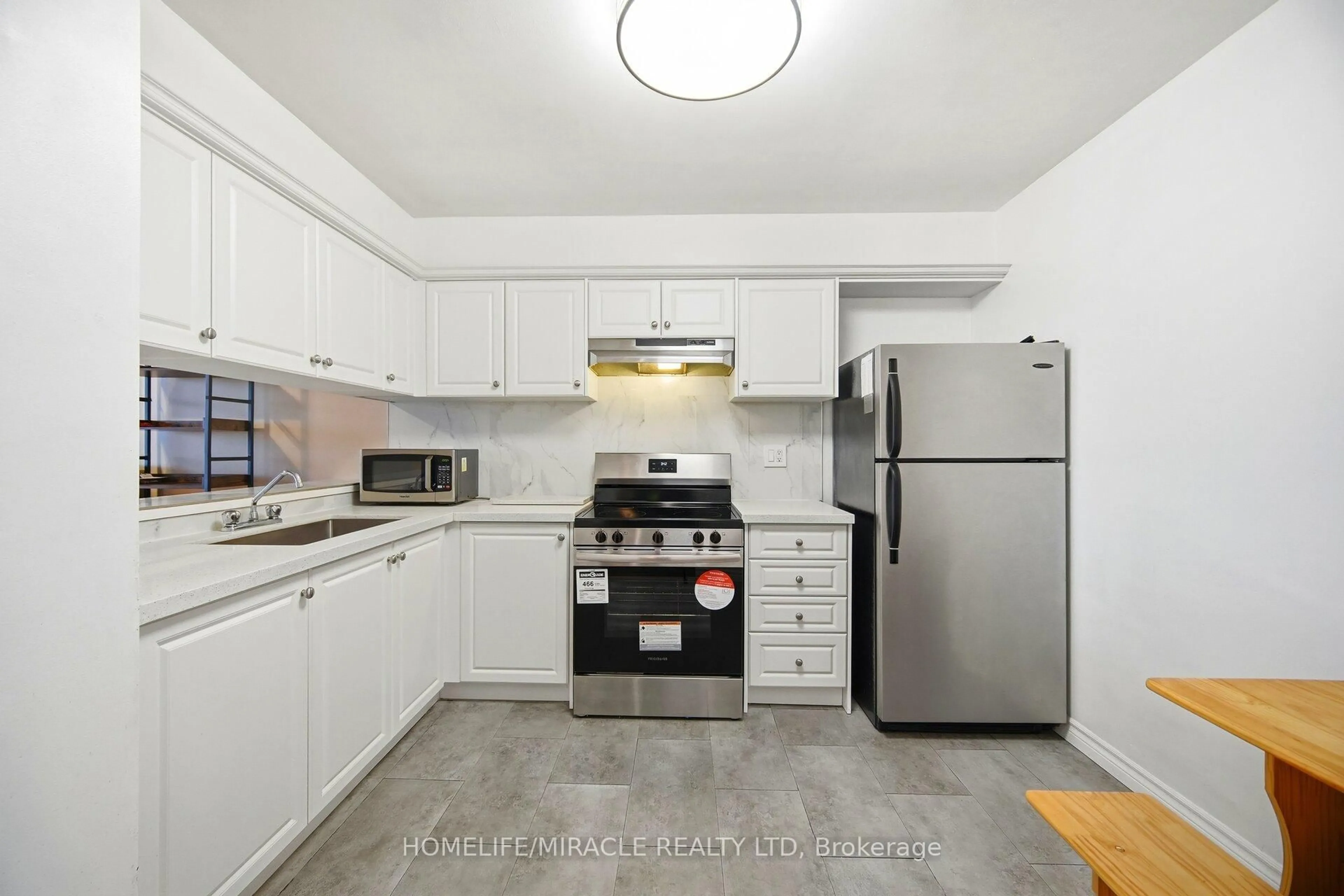 Standard kitchen, ceramic/tile floor for 234 Albion Rd #610, Toronto Ontario M9W 6A5