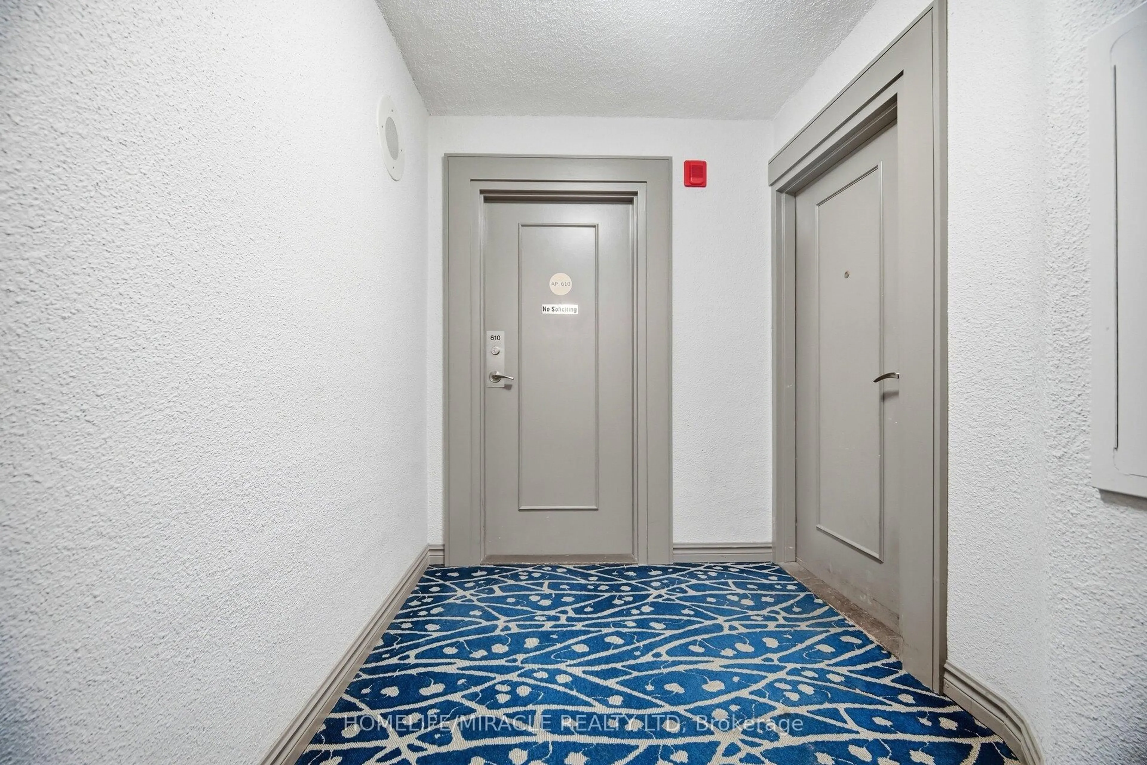 Indoor foyer for 234 Albion Rd #610, Toronto Ontario M9W 6A5