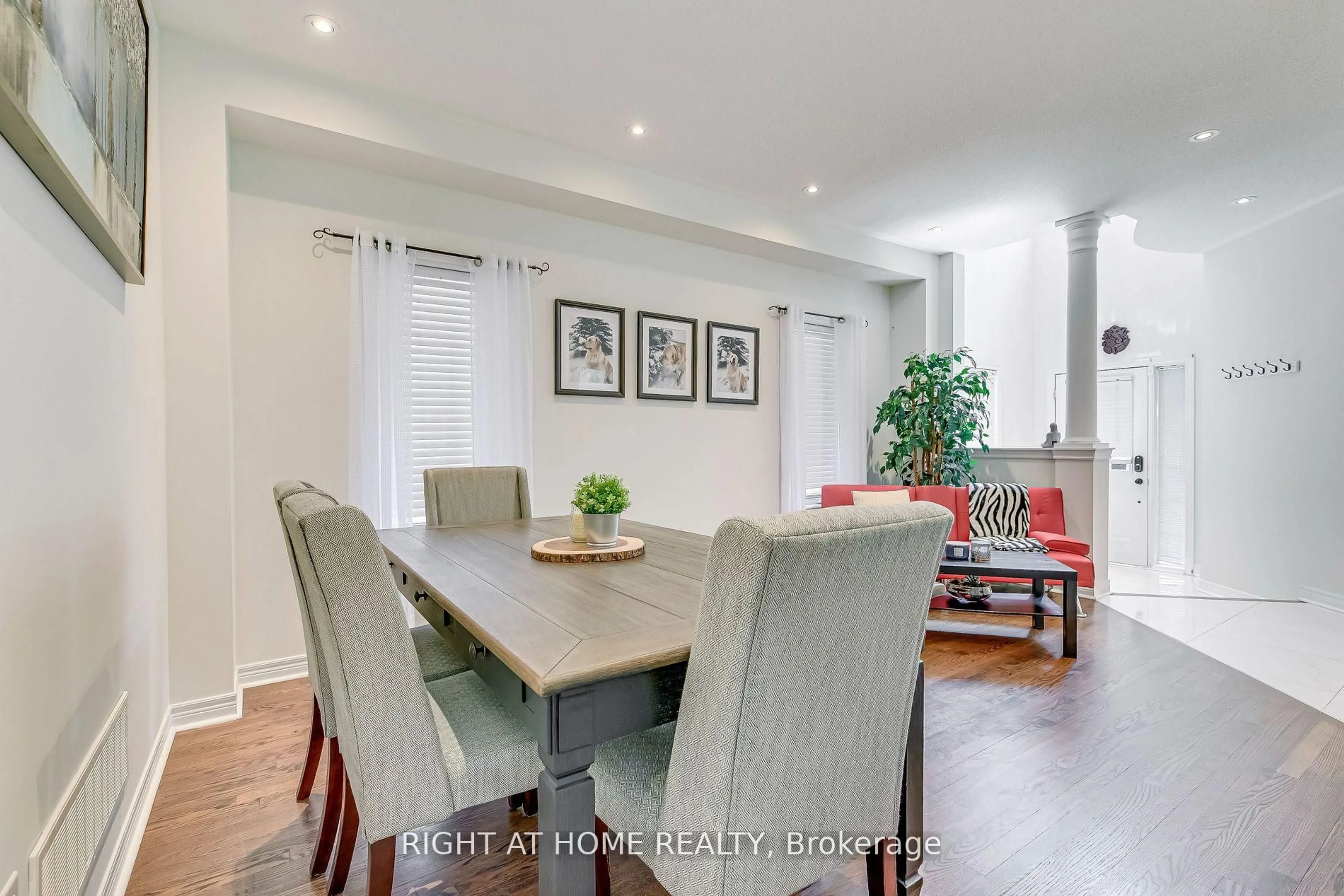 Dining room, unknown for 3228 Cabano Cres, Mississauga Ontario L5M 0B9