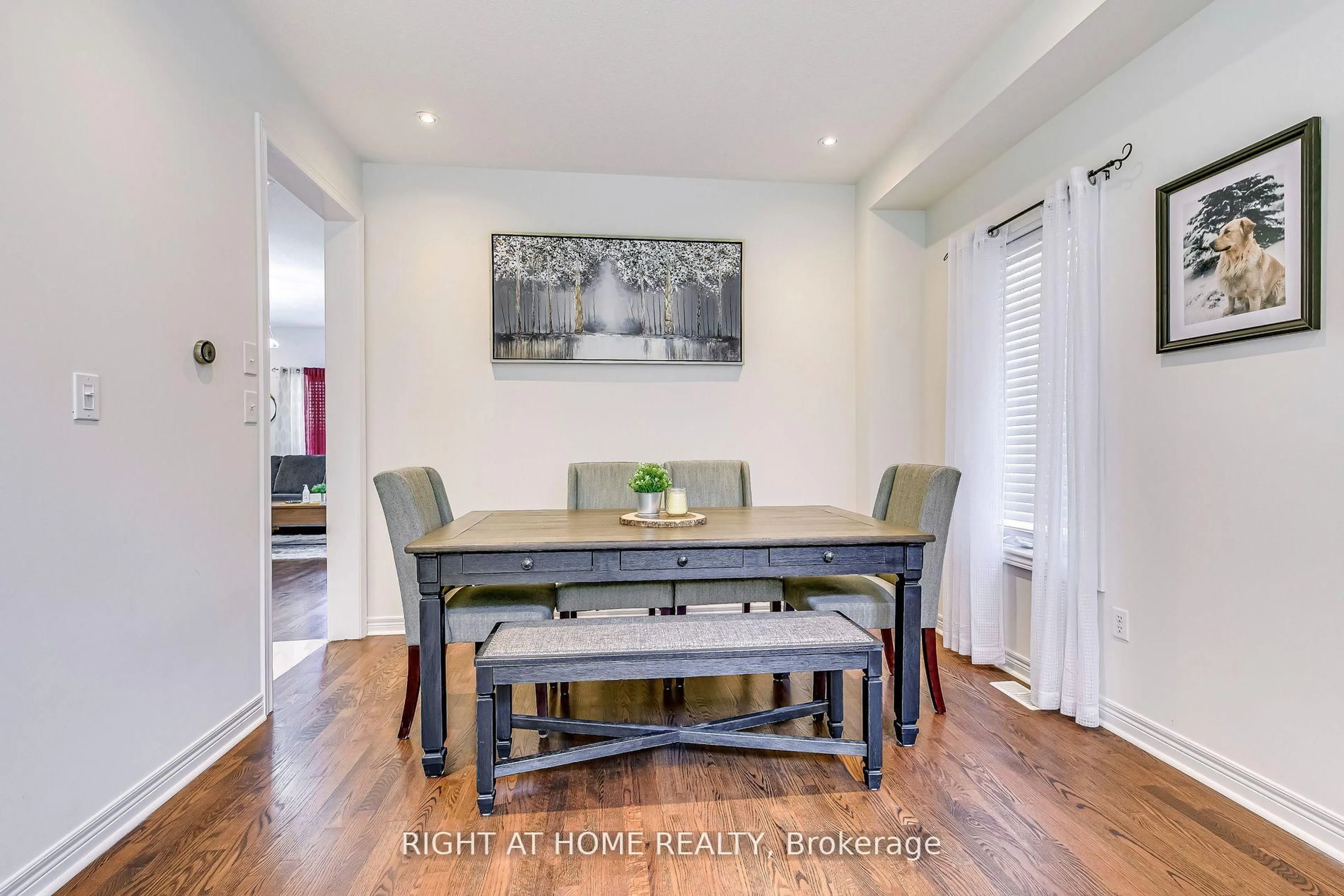 Dining room, wood/laminate floor for 3228 Cabano Cres, Mississauga Ontario L5M 0B9
