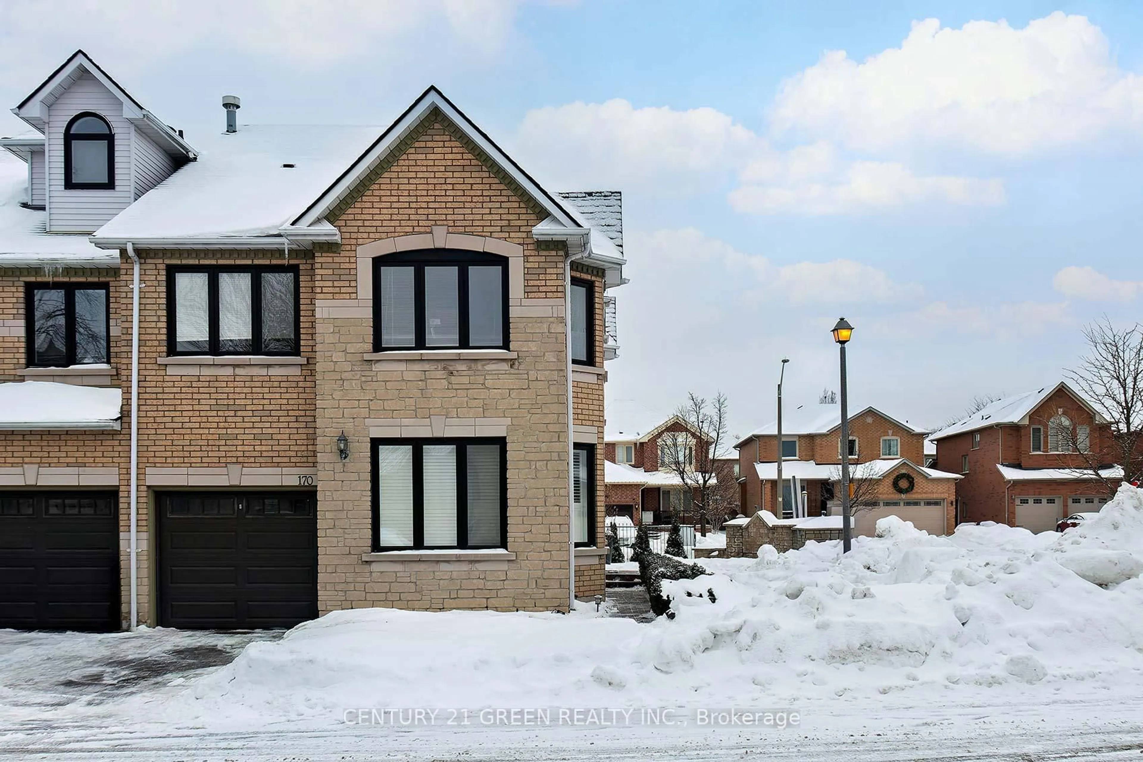 Home with brick exterior material, street for 455 Apache Crt #170, Mississauga Ontario L4Z 3W8