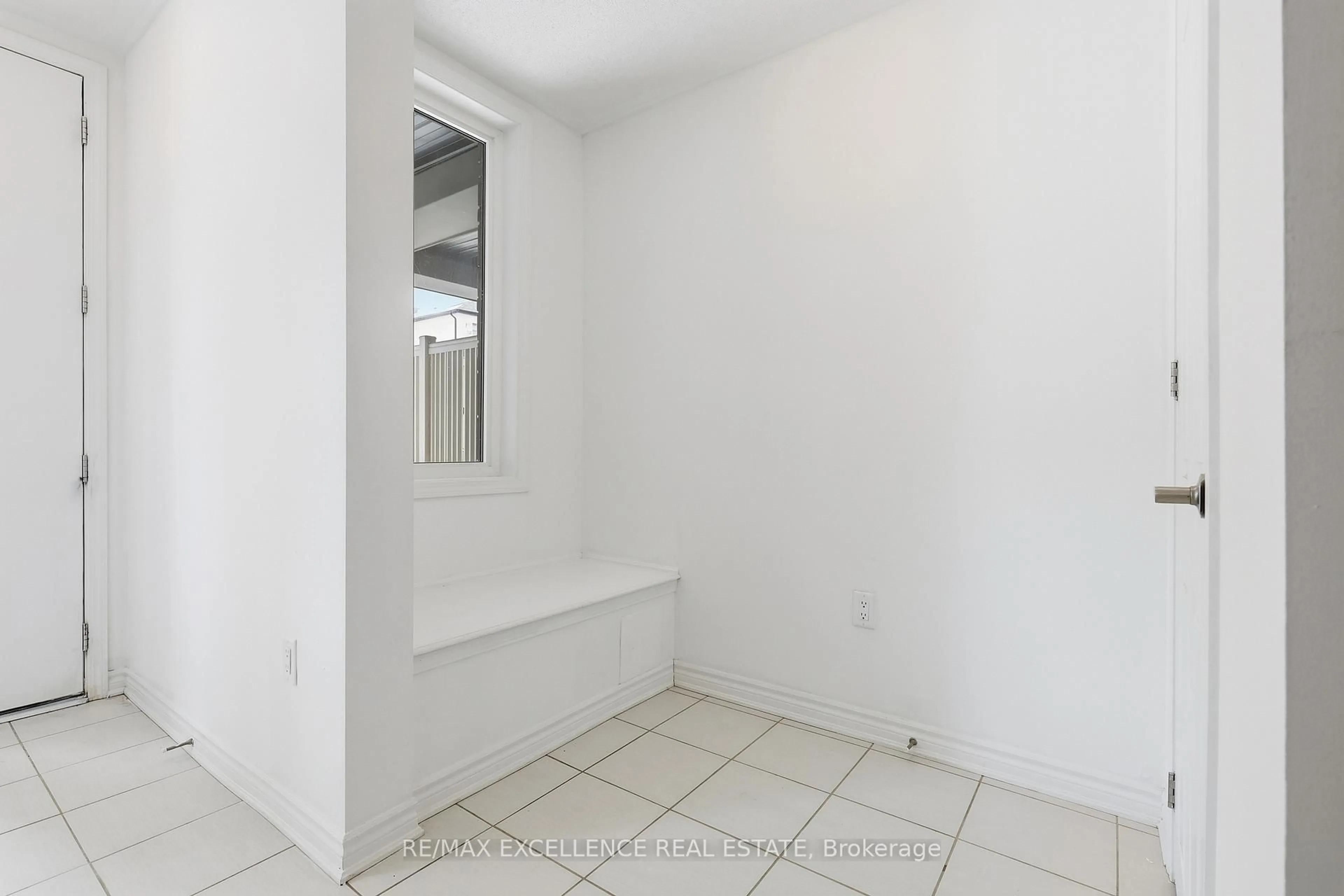 A pic of a room for 147 Keppel Circ, Brampton Ontario L7A 5K5