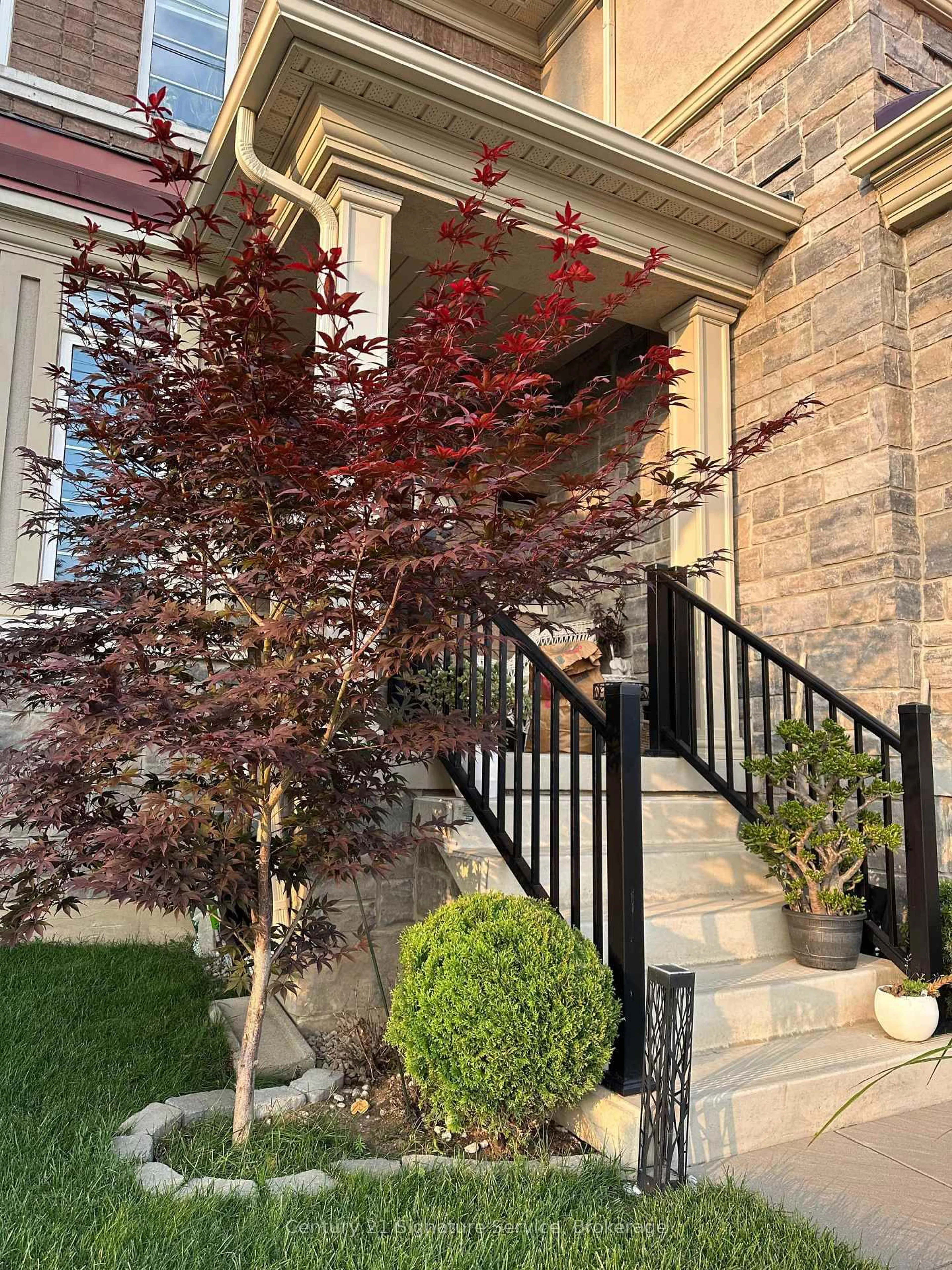 Unknown for 4011 Sixth Line, Oakville Ontario L6H 3P8