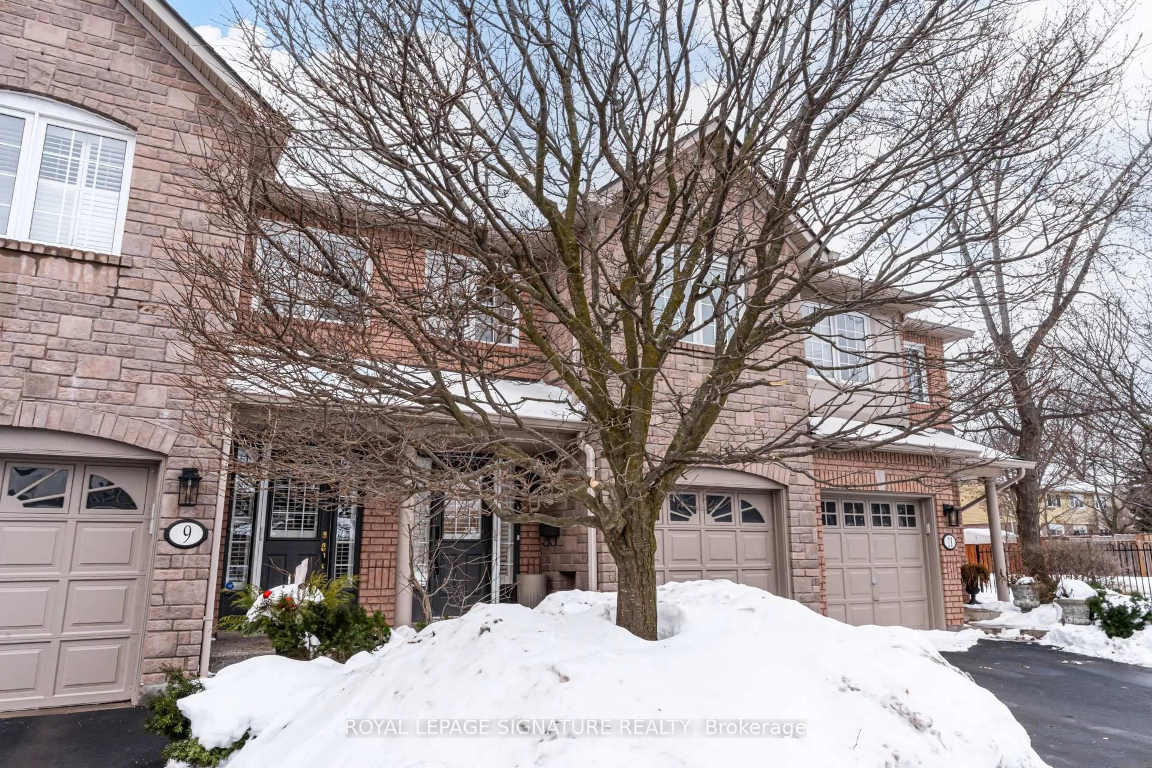 Home with brick exterior material, street for 1050 Grand Blvd #10, Oakville Ontario L6H 2S5