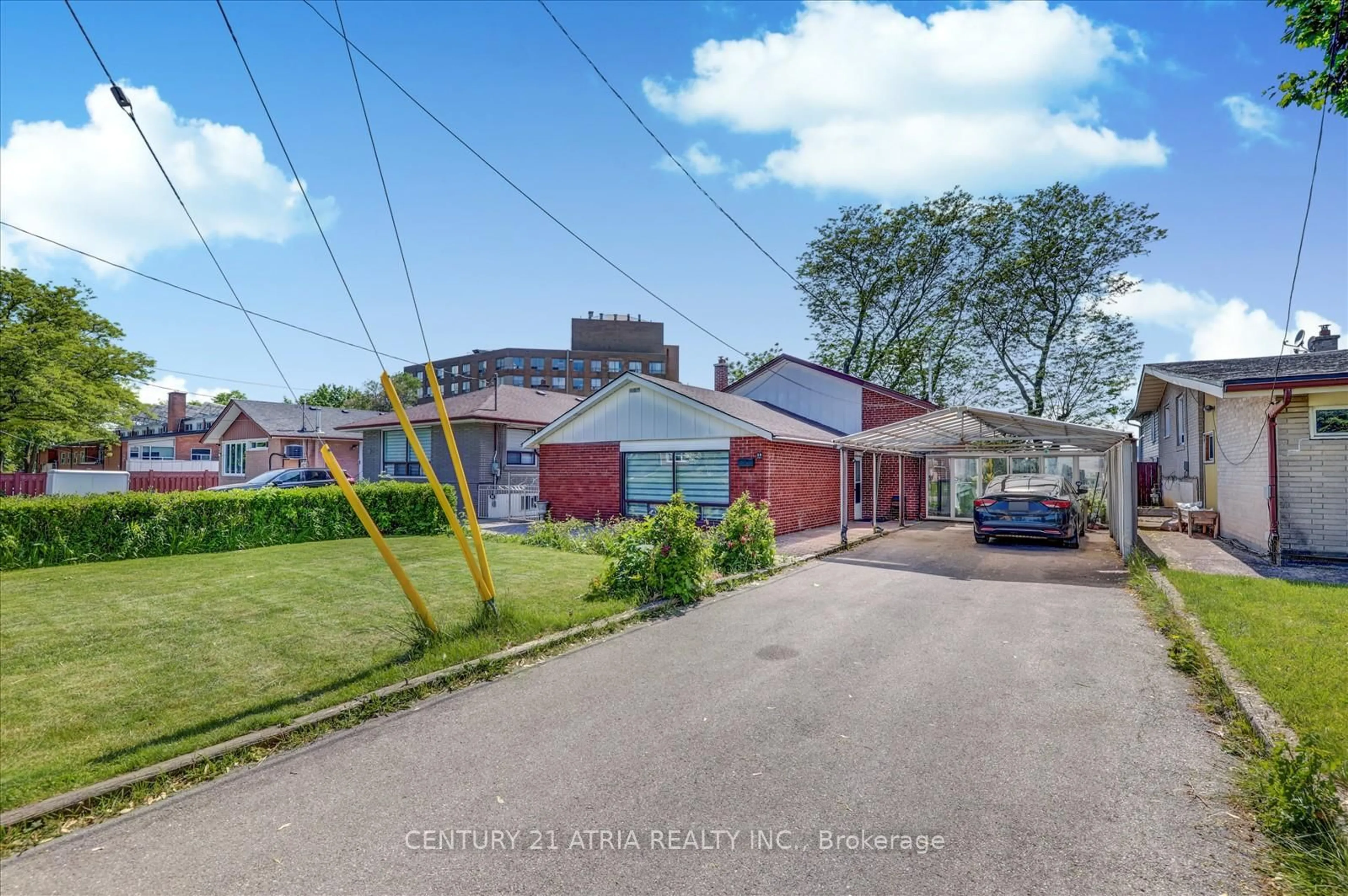 A pic from outside/outdoor area/front of a property/back of a property/a pic from drone, street for 18 De Marco Blvd, Toronto Ontario M6L 2W1