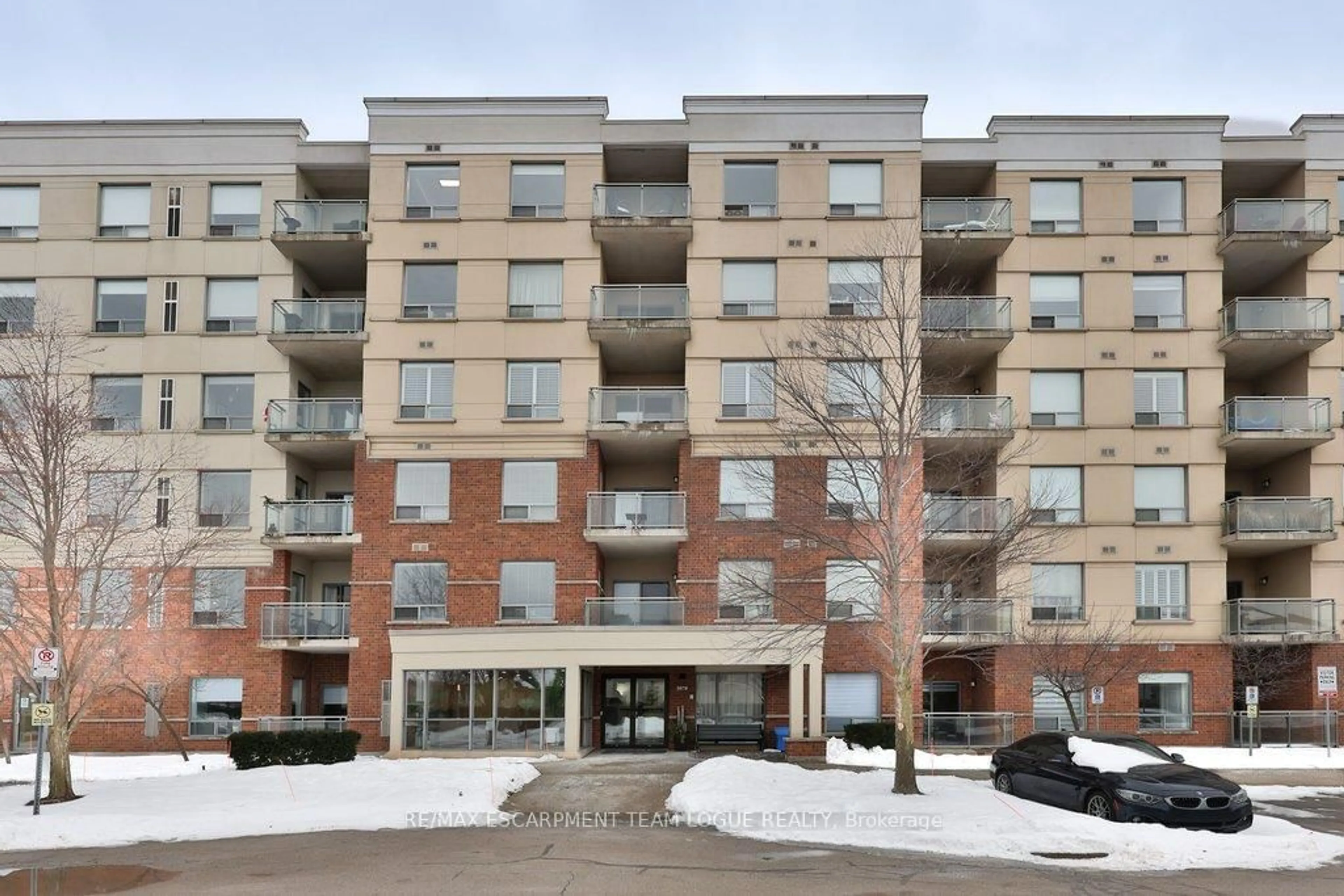 Unknown for 5070 Fairview St #312, Burlington Ontario L7L 0B8