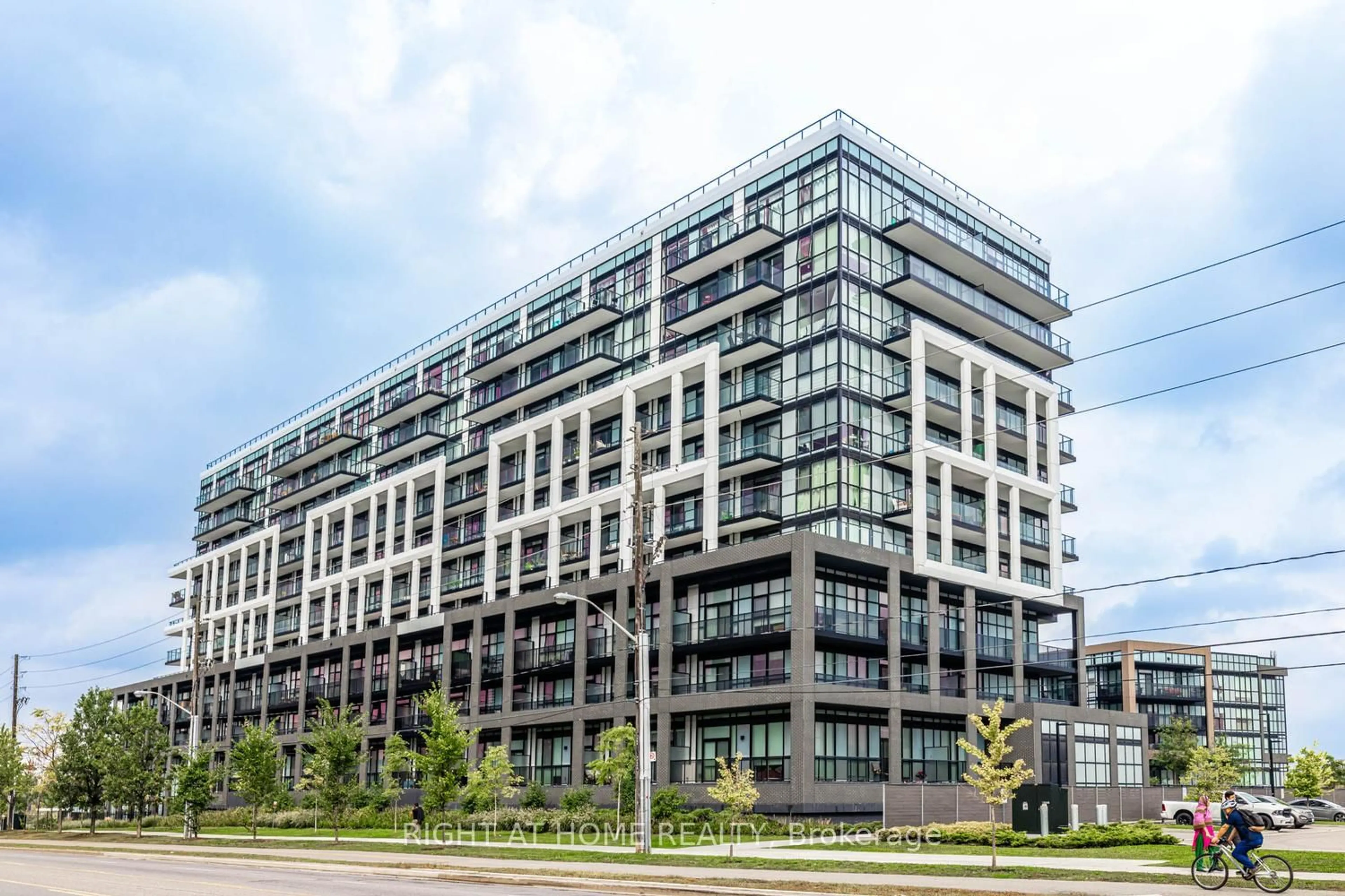 Unknown for 50 George Butchart Dr #224, Toronto Ontario M3K 0C9