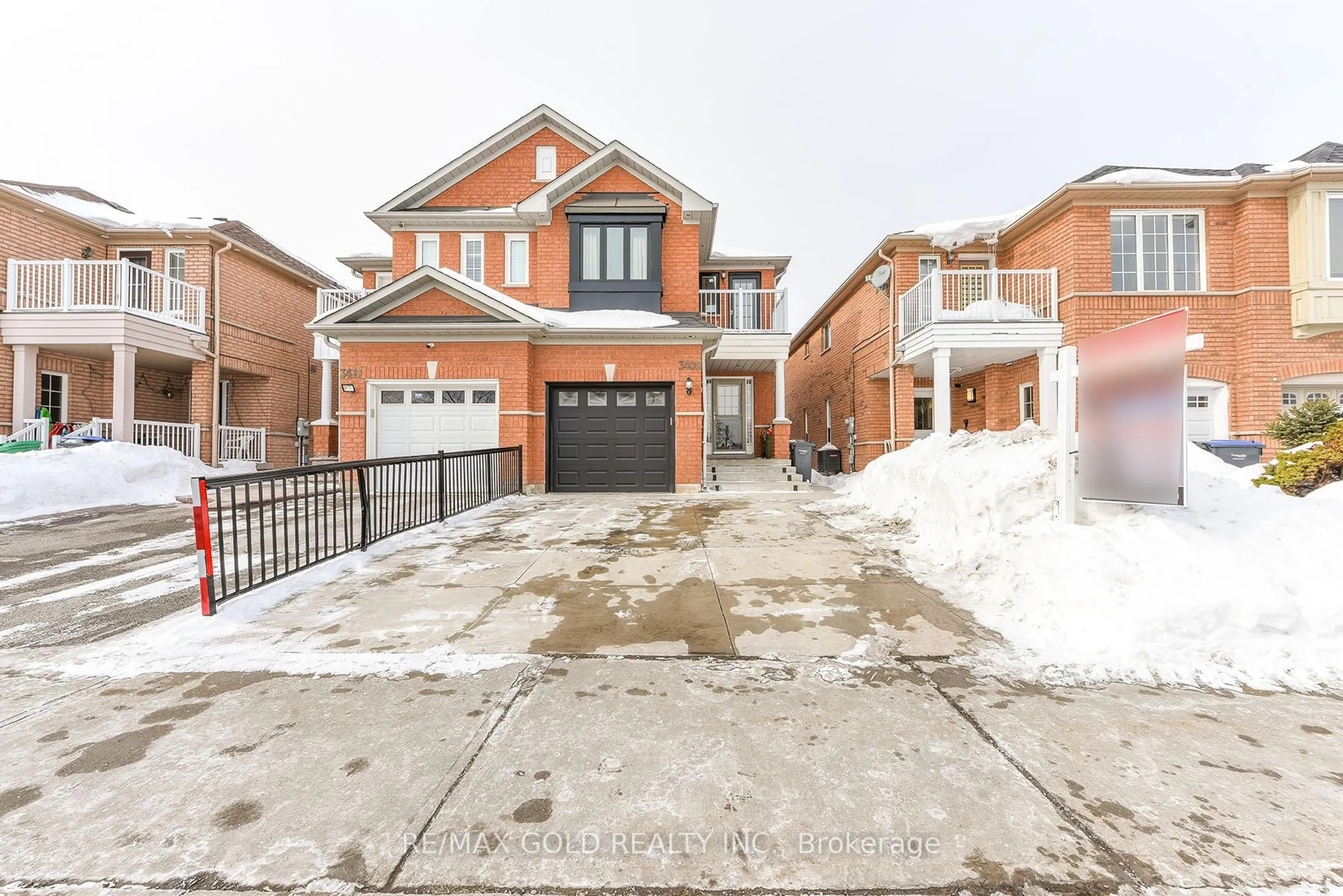 Home with brick exterior material, street for 3409 McDowell Dr, Mississauga Ontario L5M 6R7