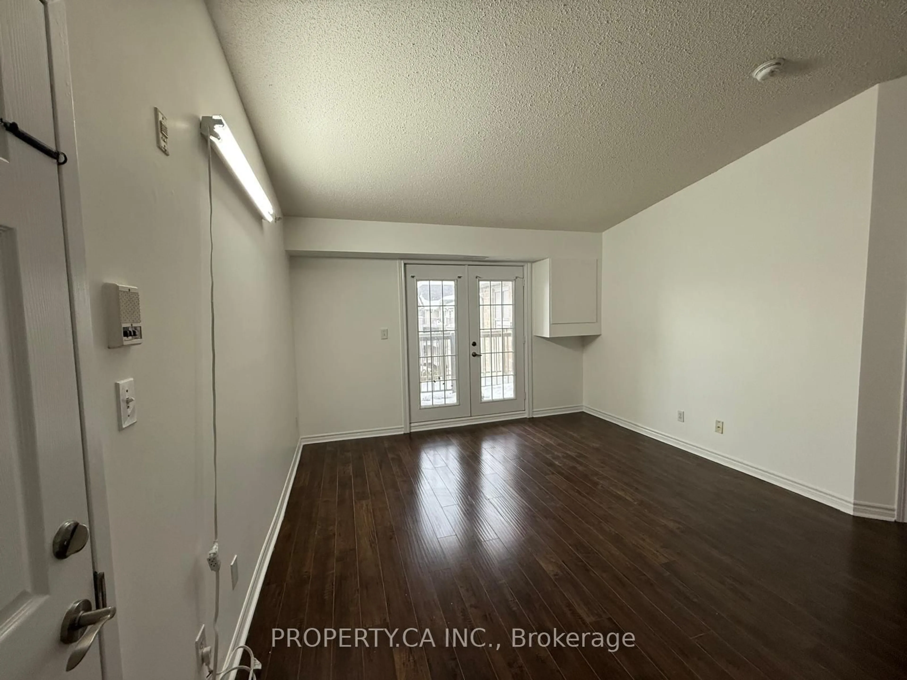 A pic of a room for 1460 Bishops Gate #406, Oakville Ontario L6M 4N5