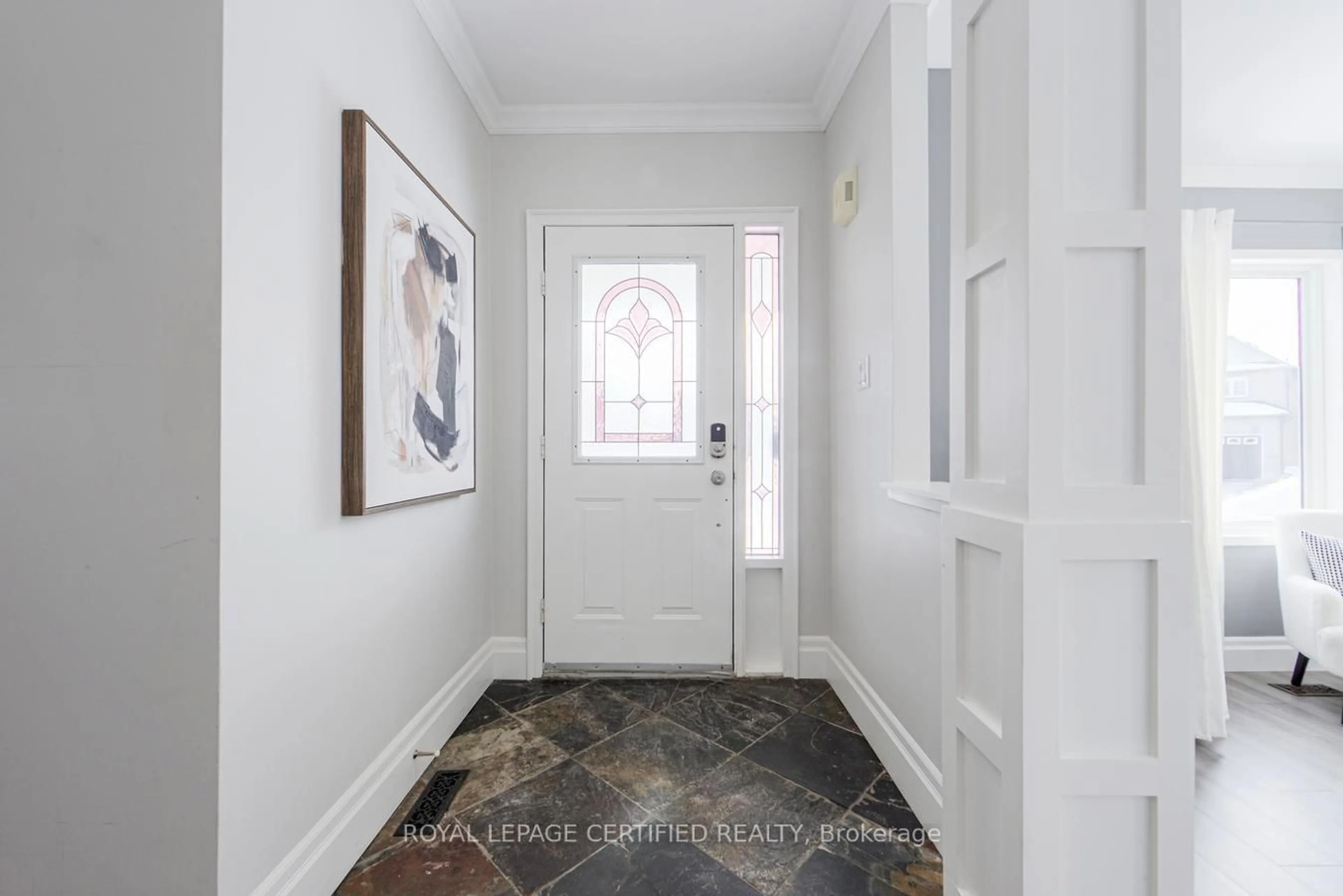 Indoor entryway for 1241 Brillinger St, Oakville Ontario L6M 3T2