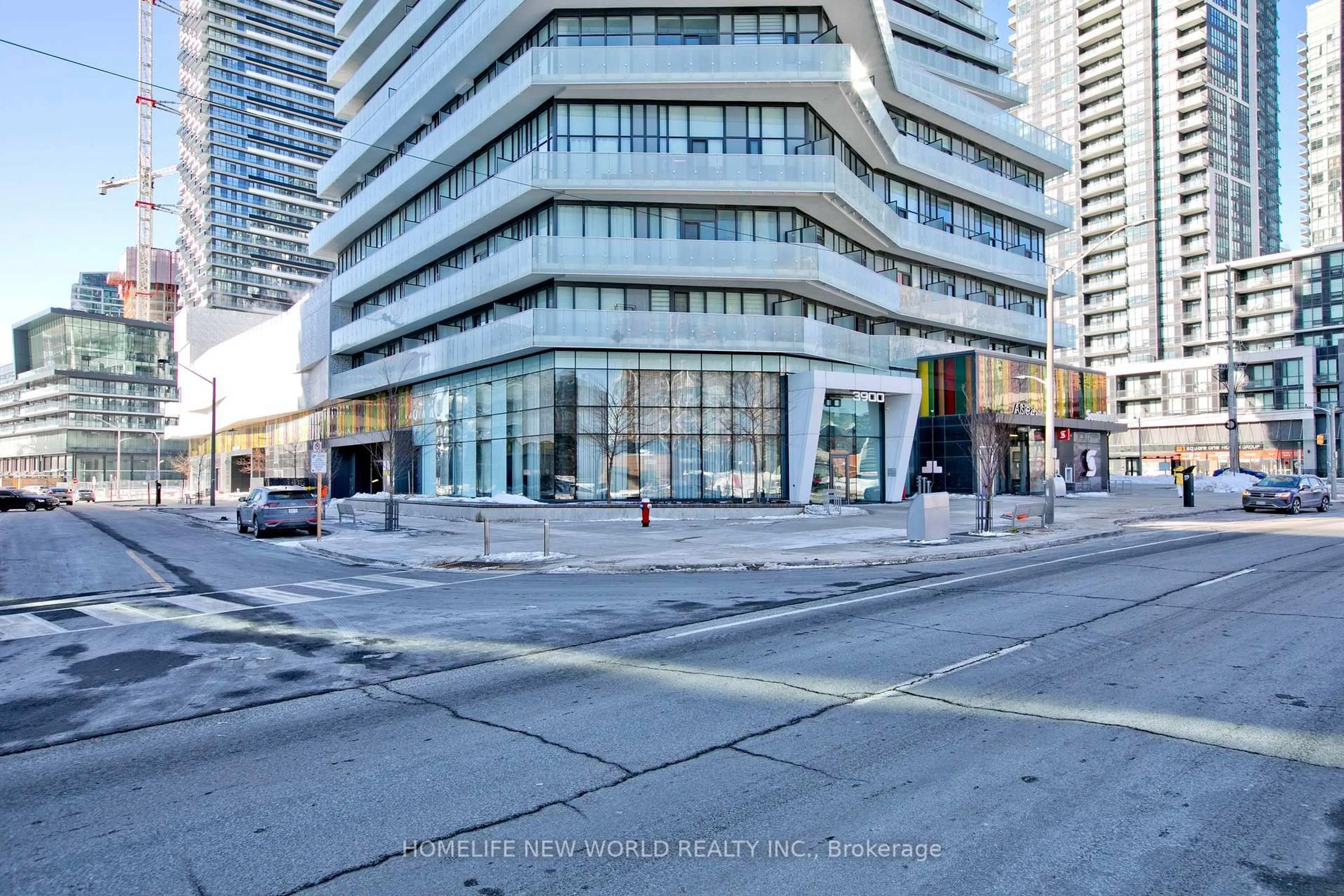 Indoor foyer for 3900 Confederation Pkwy #2907, Mississauga Ontario L5B 0M3