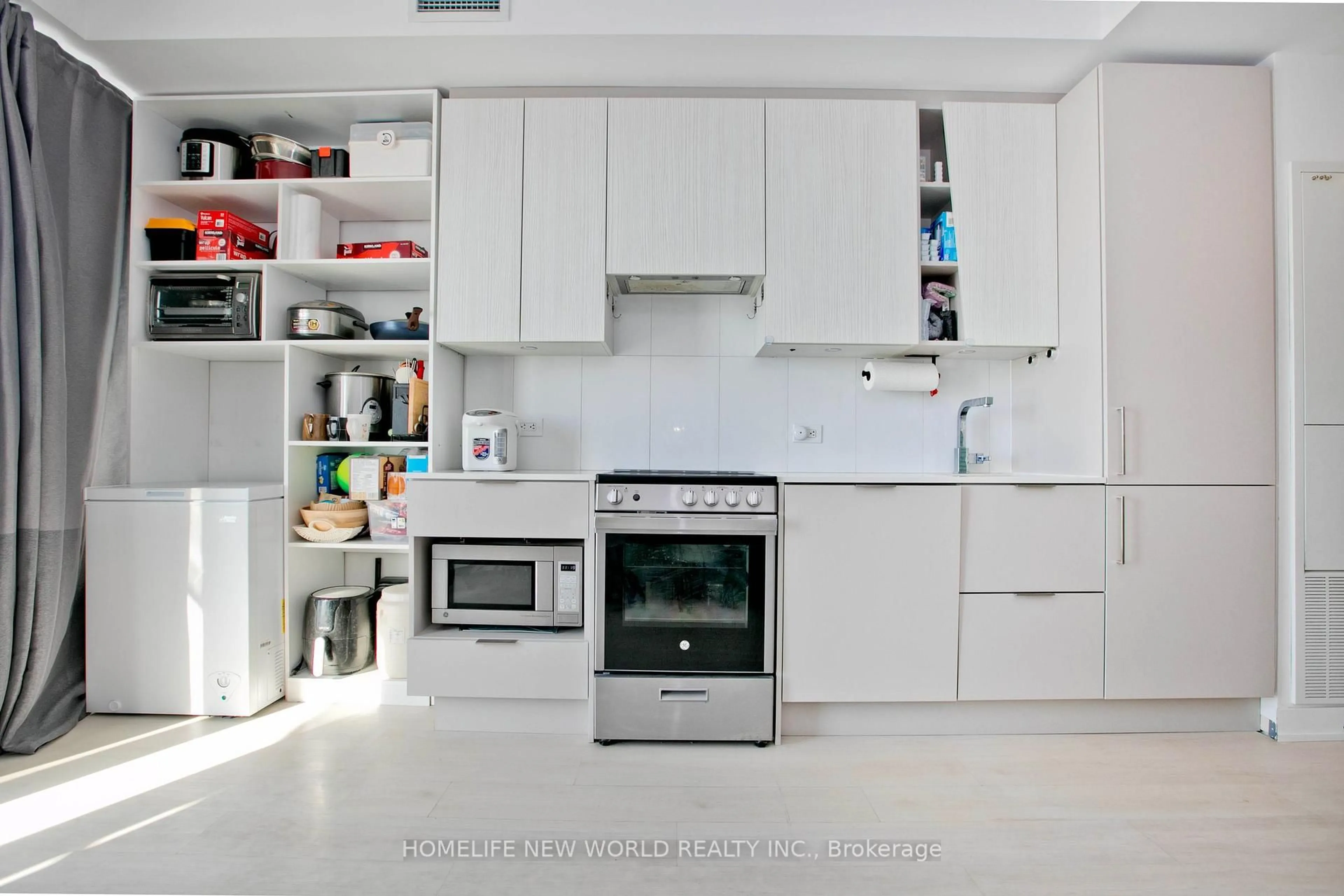 Unknown for 3900 Confederation Pkwy #2907, Mississauga Ontario L5B 0M3