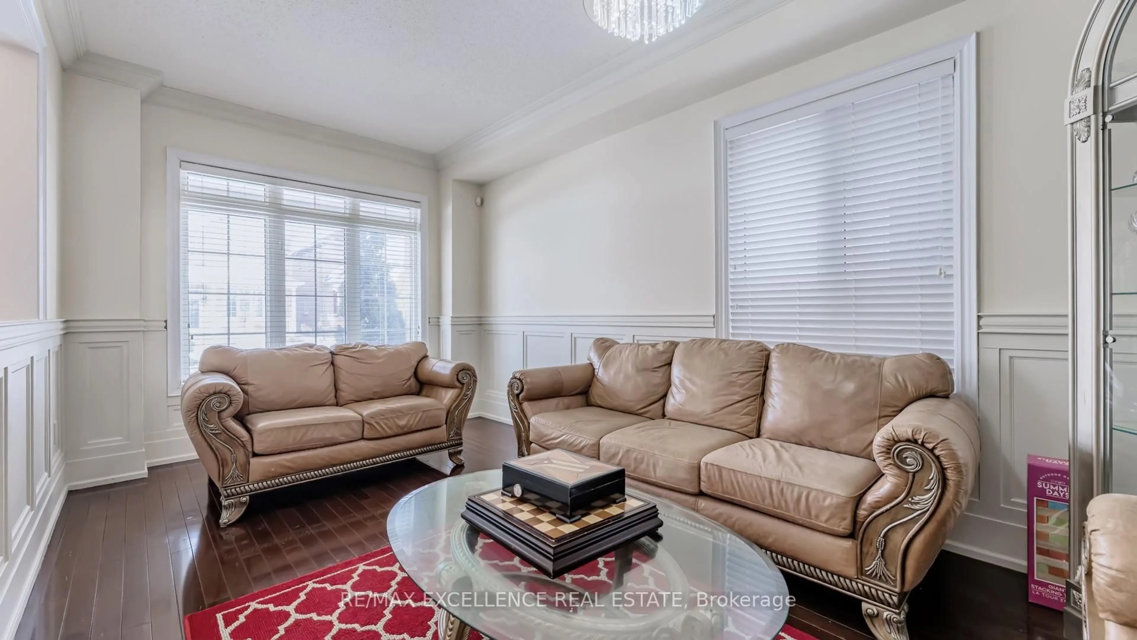 Living room with furniture, unknown for 68 Bluffwood Cres, Brampton Ontario L6P 2P3