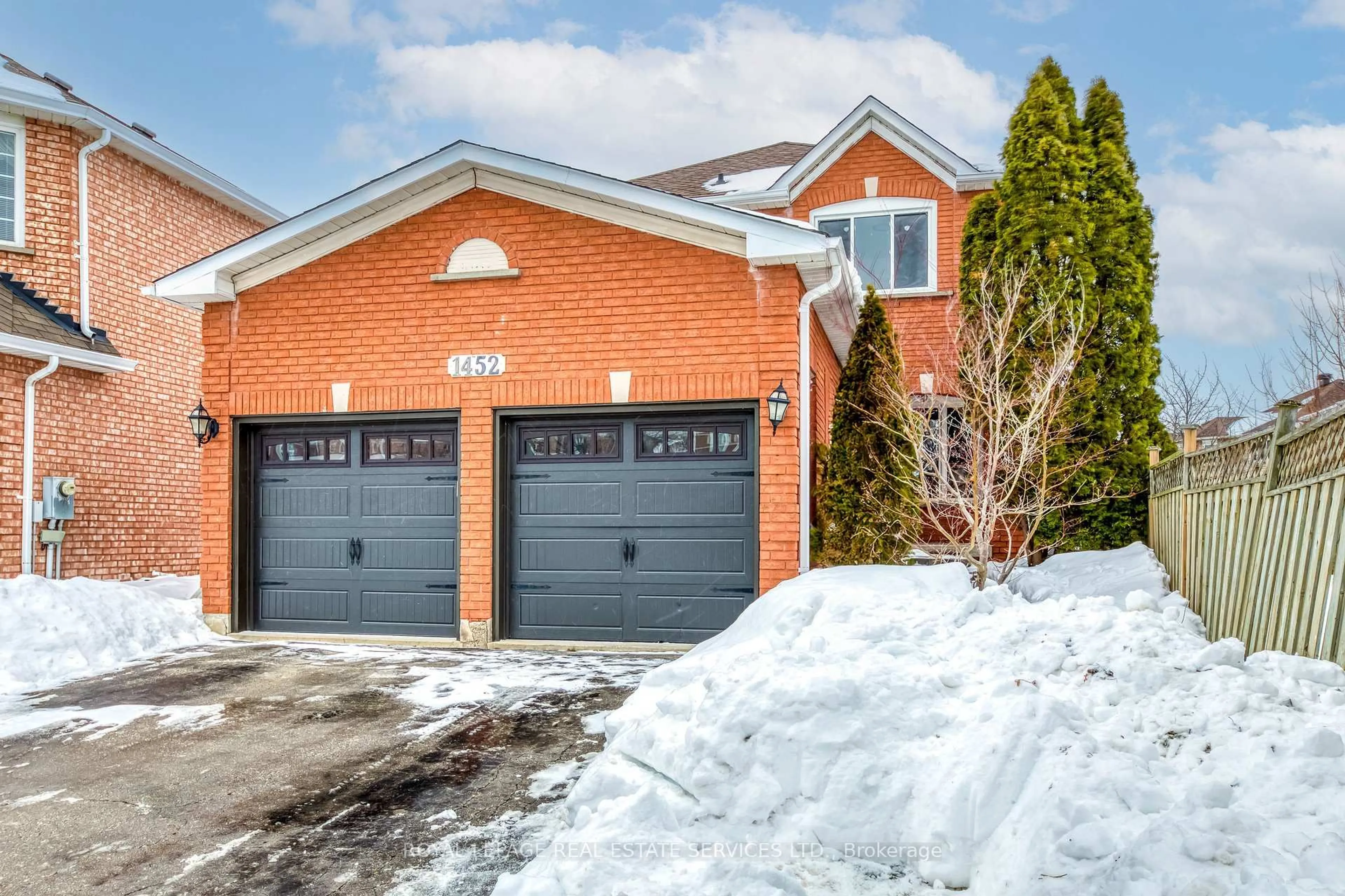 Home with brick exterior material, street for 1452 Rimon St, Mississauga Ontario L5V 1T7