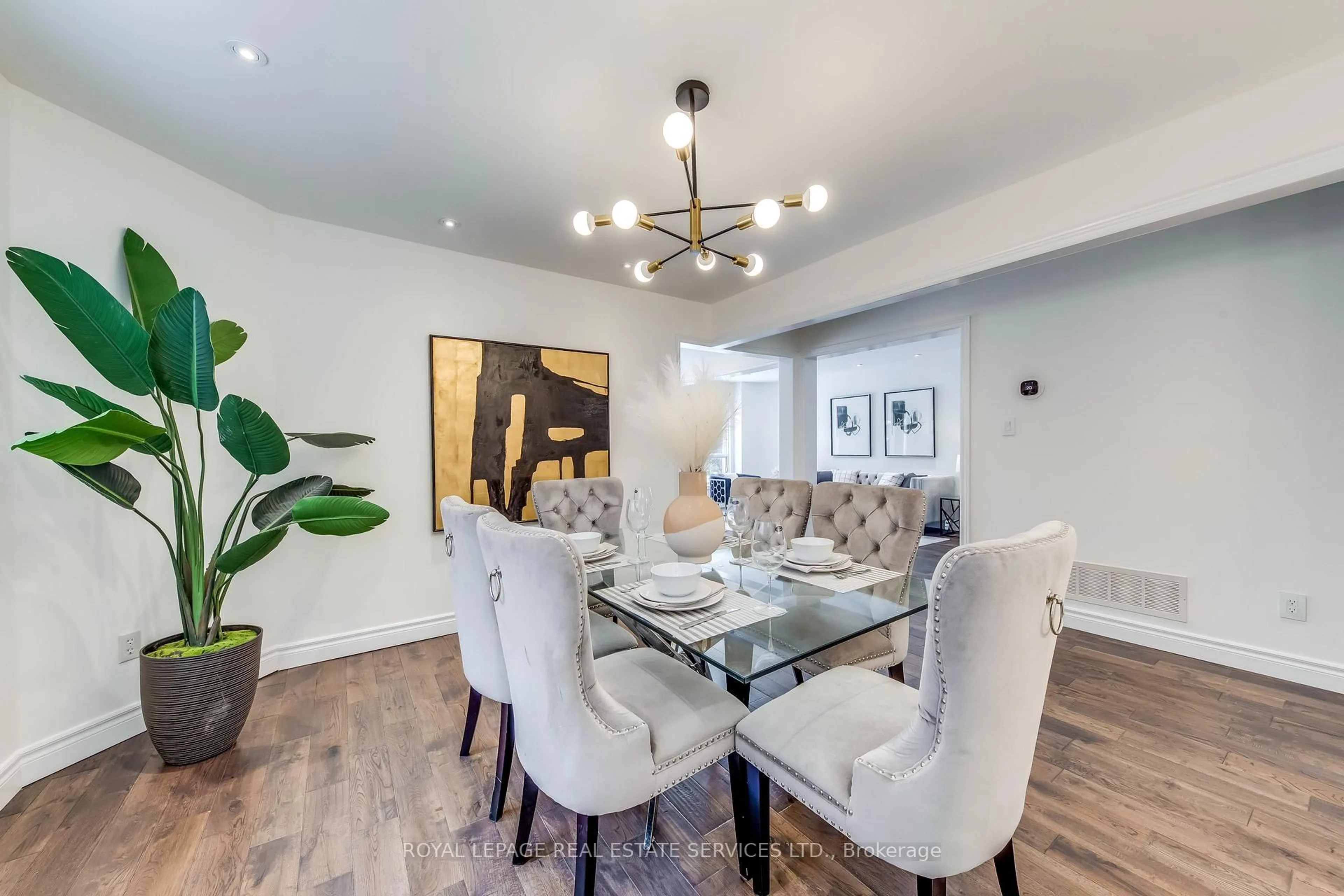 Dining room, wood/laminate floor for 1452 Rimon St, Mississauga Ontario L5V 1T7