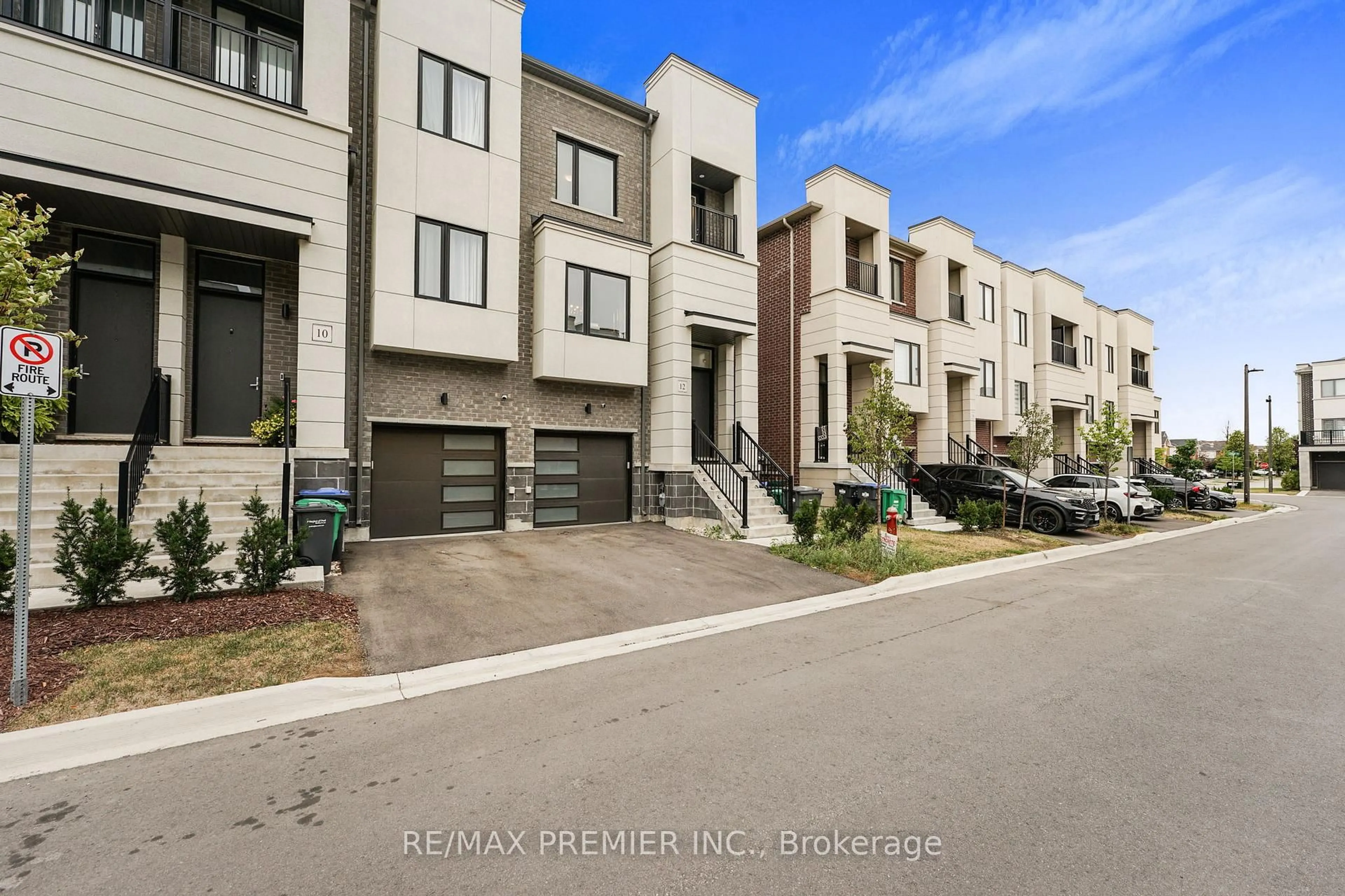 Unknown for 12 Heathrow Lane, Caledon Ontario L7E 4M4