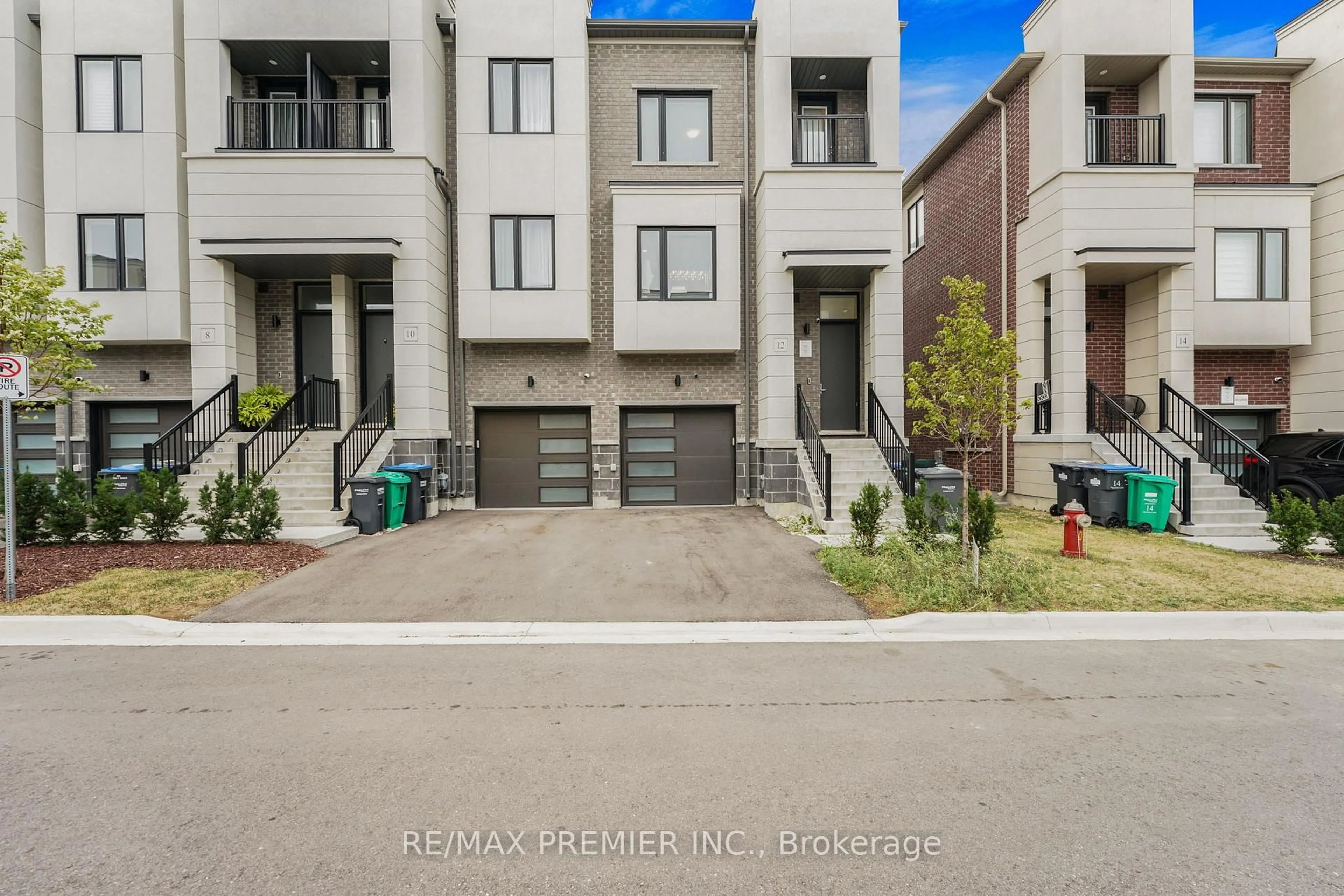 Unknown for 12 Heathrow Lane, Caledon Ontario L7E 4M4