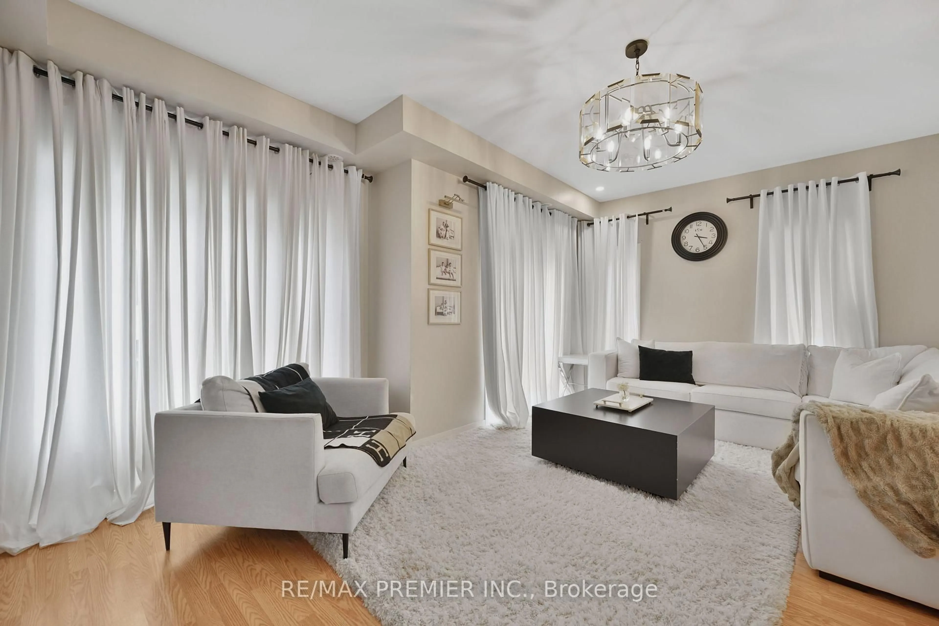 Living room with furniture, unknown for 12 Heathrow Lane, Caledon Ontario L7E 4M4