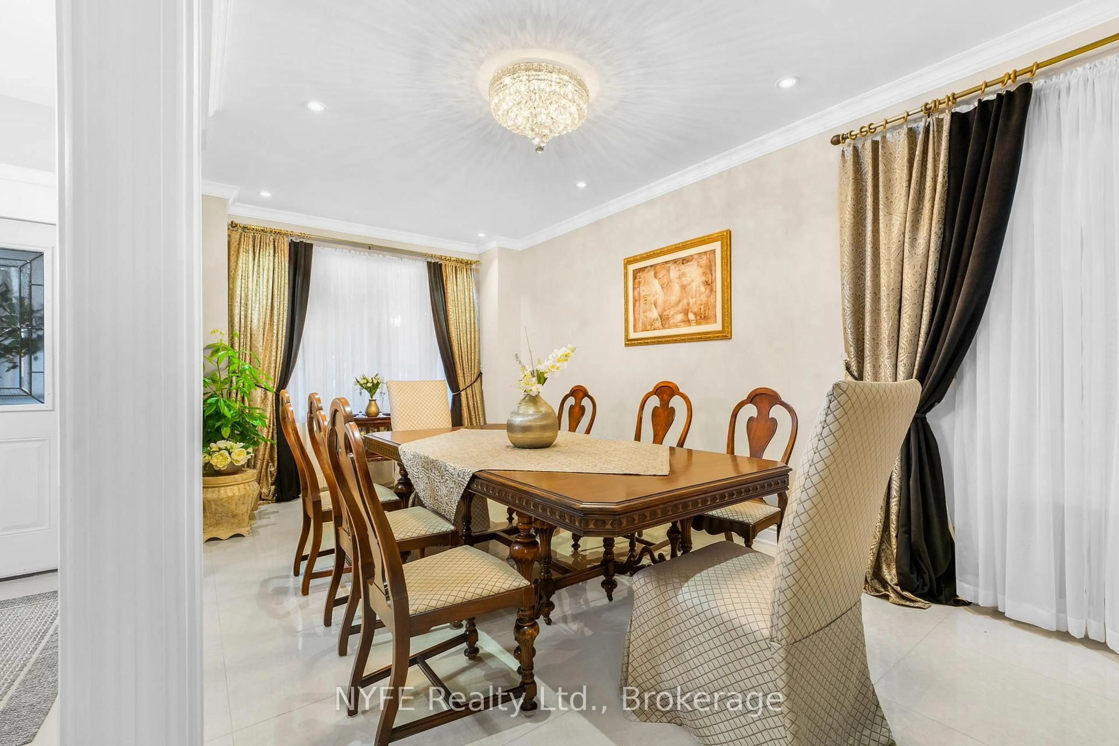 Dining room, unknown for 690 Peter Robertson Blvd, Brampton Ontario L6R 1L7