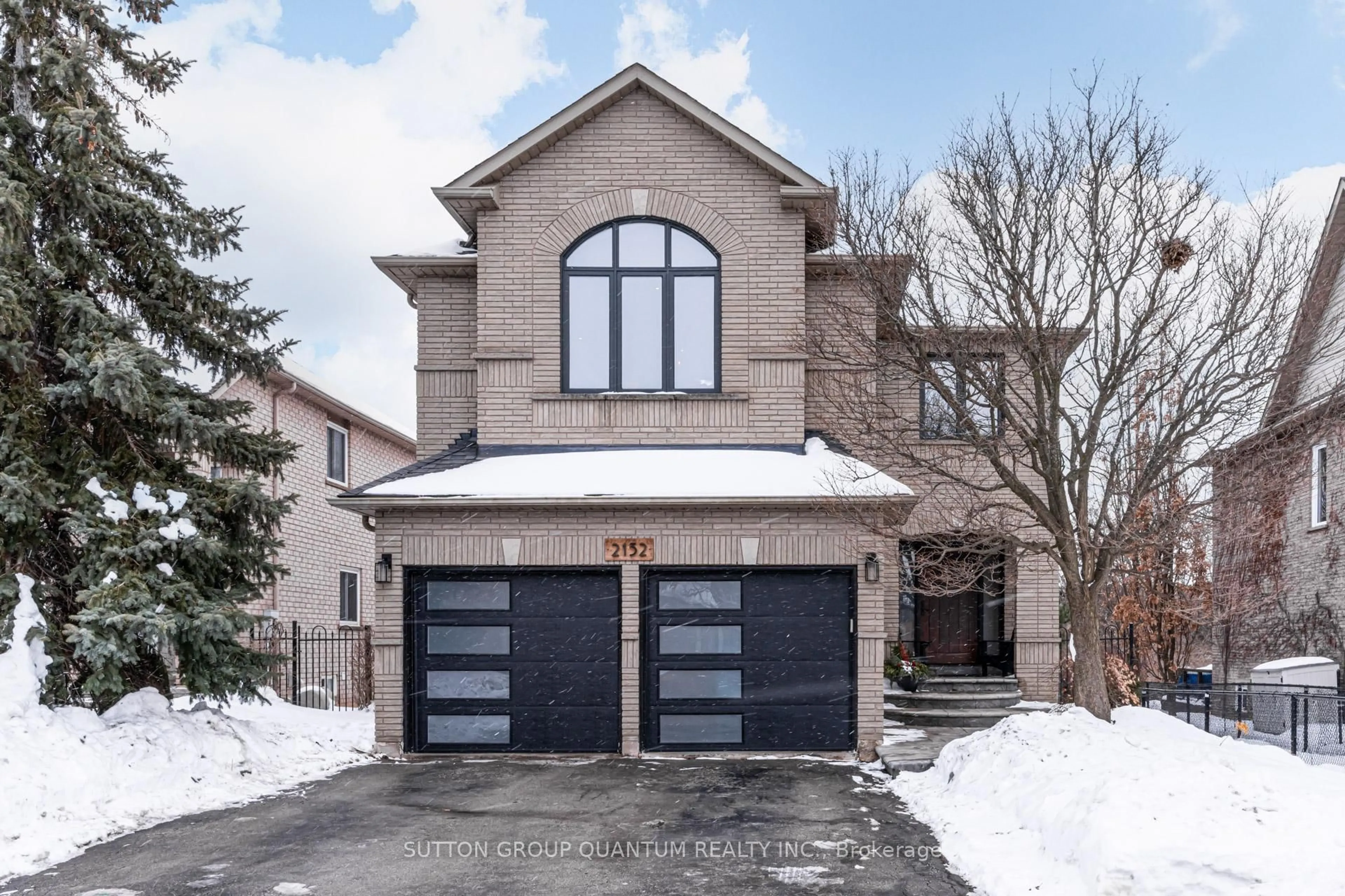Home with brick exterior material, street for 2152 Glenfield Rd, Oakville Ontario L6M 3S6