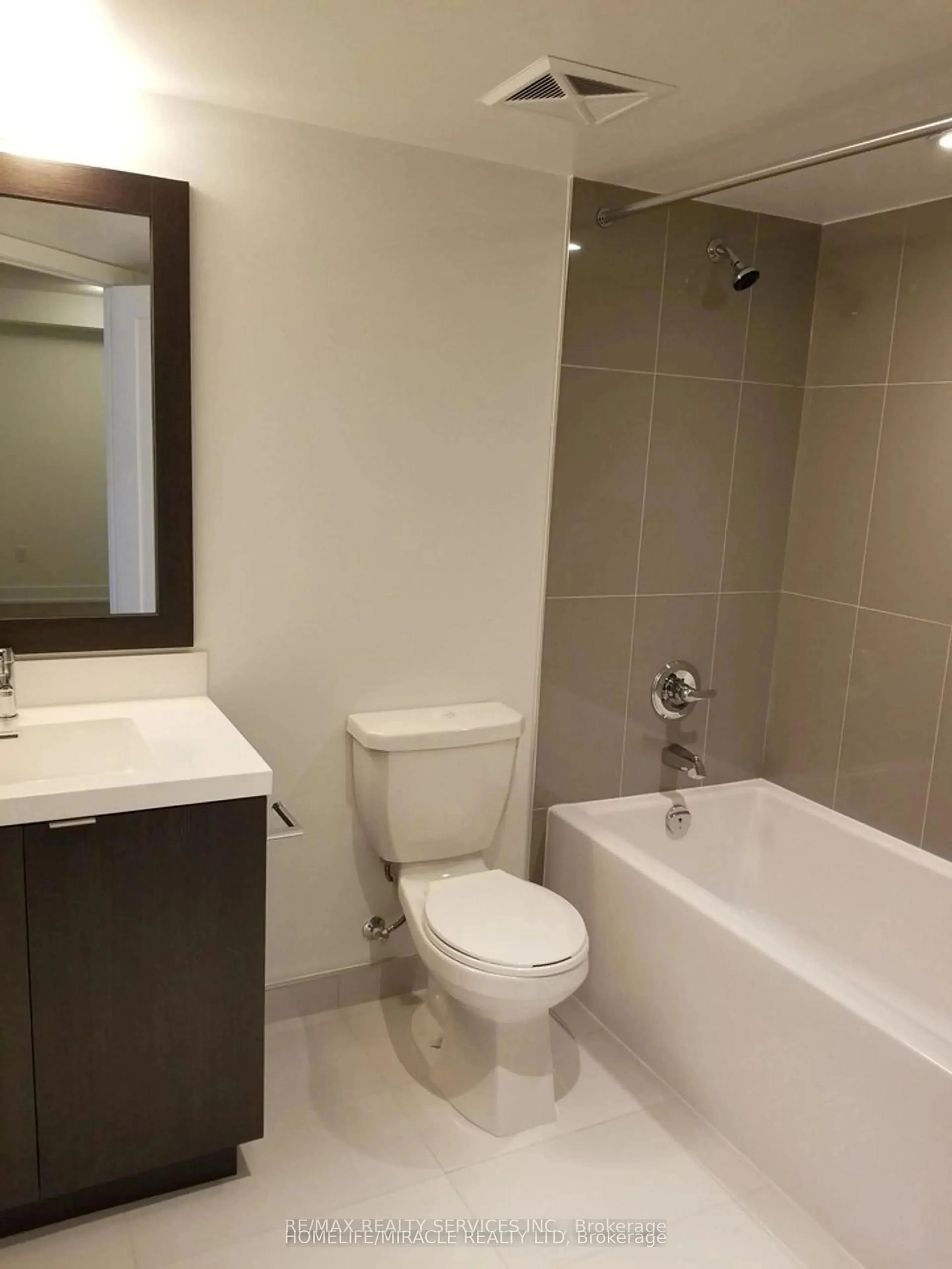 Standard bathroom, unknown for 7 Mabelle Ave #4103, Toronto Ontario M9A 0C9