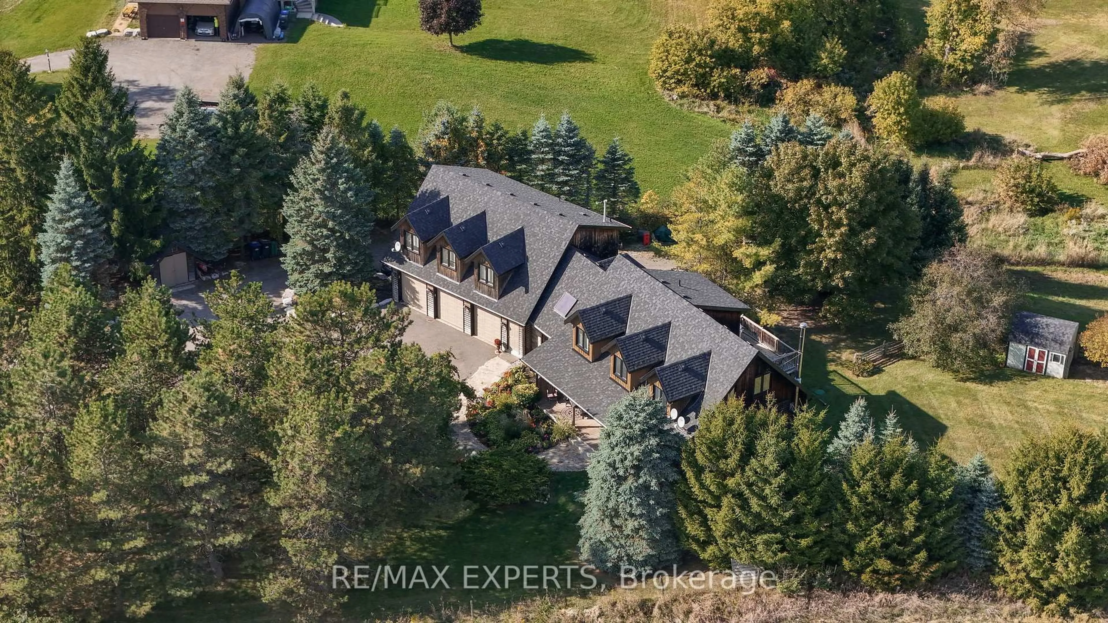 A pic from outside/outdoor area/front of a property/back of a property/a pic from drone, unknown for 15481 Mount Wolfe Rd, Caledon Ontario L7E 3P3