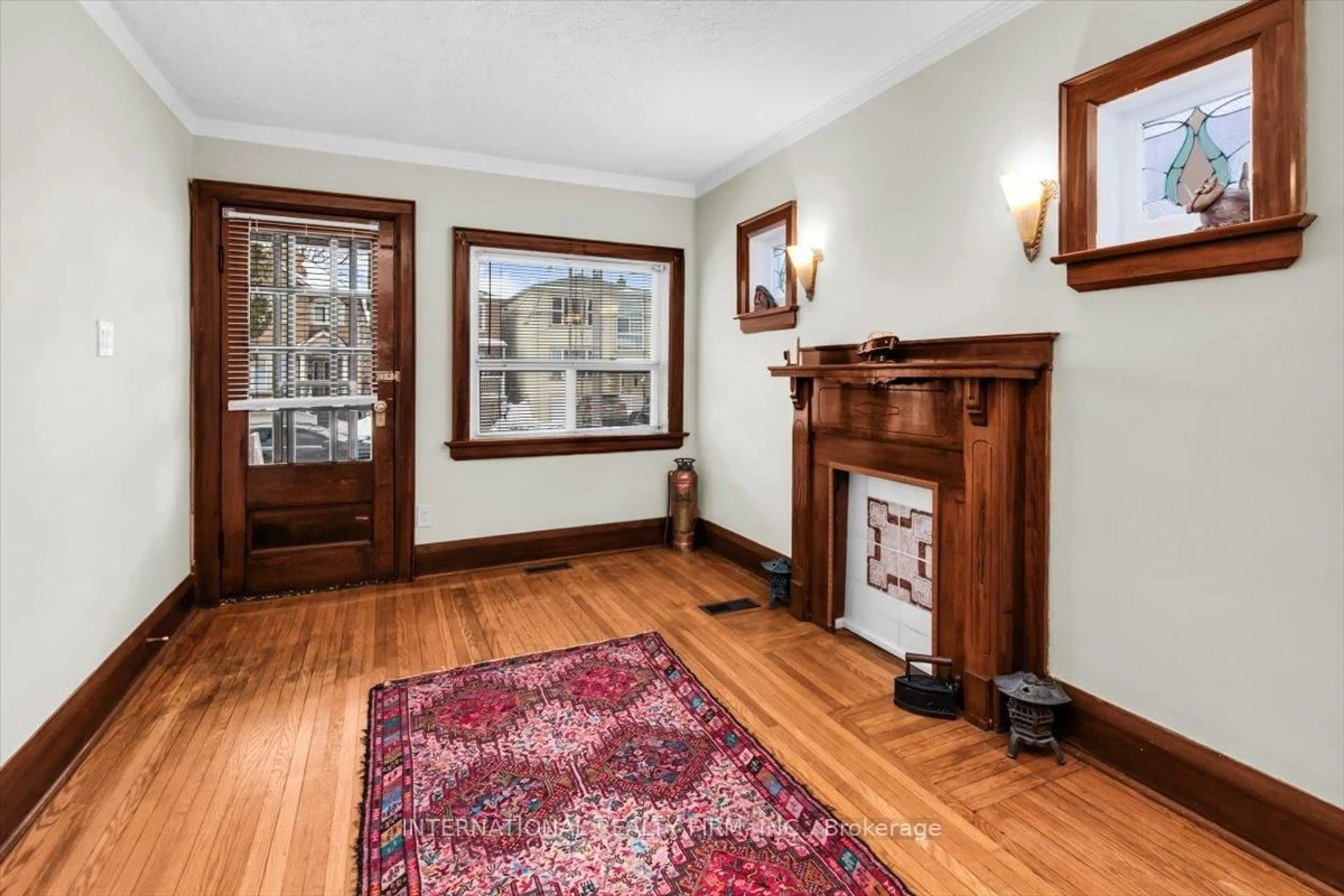 Unknown for 41 Branstone Rd, Toronto Ontario M6E 4E3