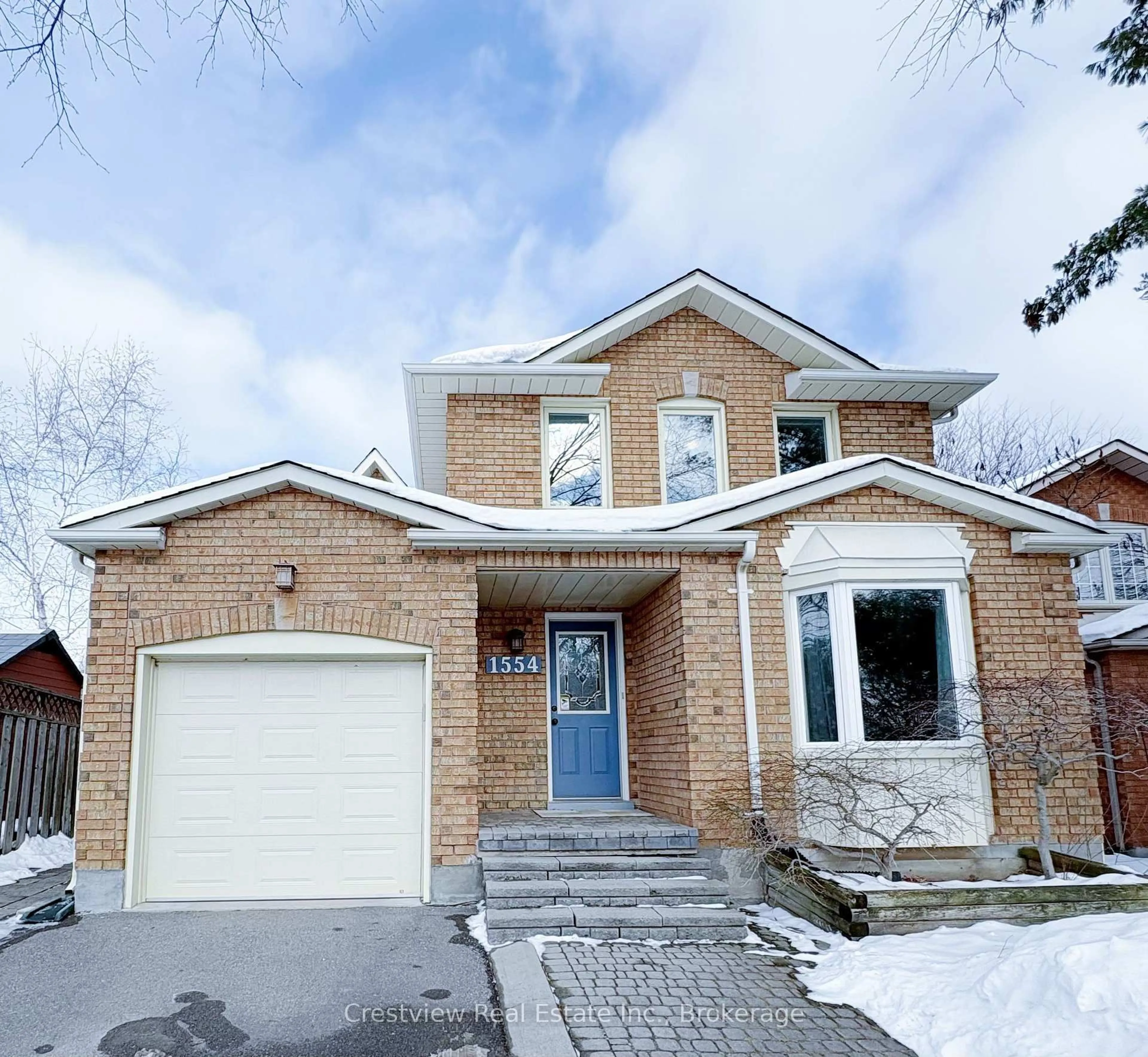 Home with brick exterior material, street for 1554 Parish Lane, Oakville Ontario L6M 2Z6