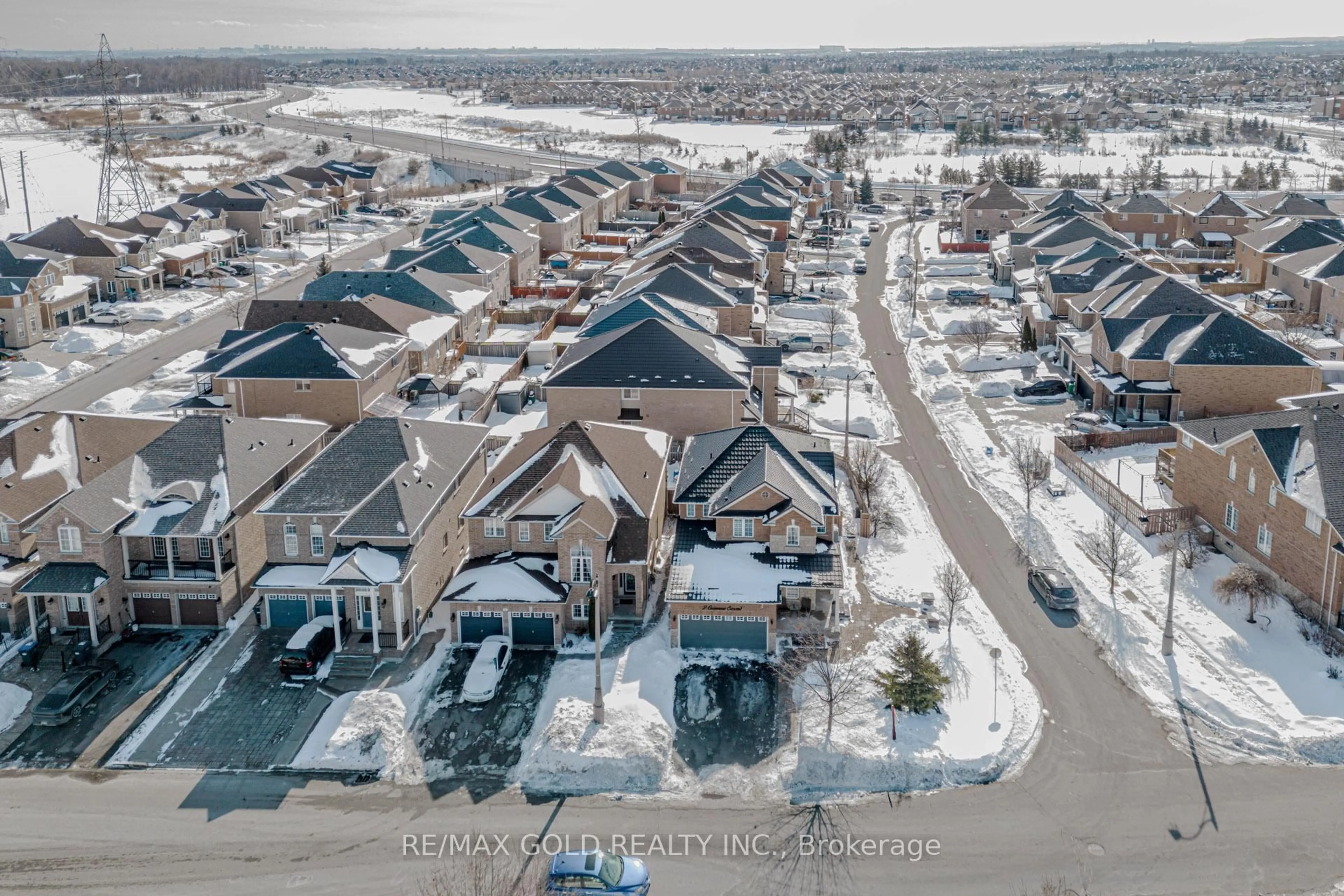 A pic from outside/outdoor area/front of a property/back of a property/a pic from drone, street for 2 Oranmore Cres, Brampton Ontario L6X 0J9
