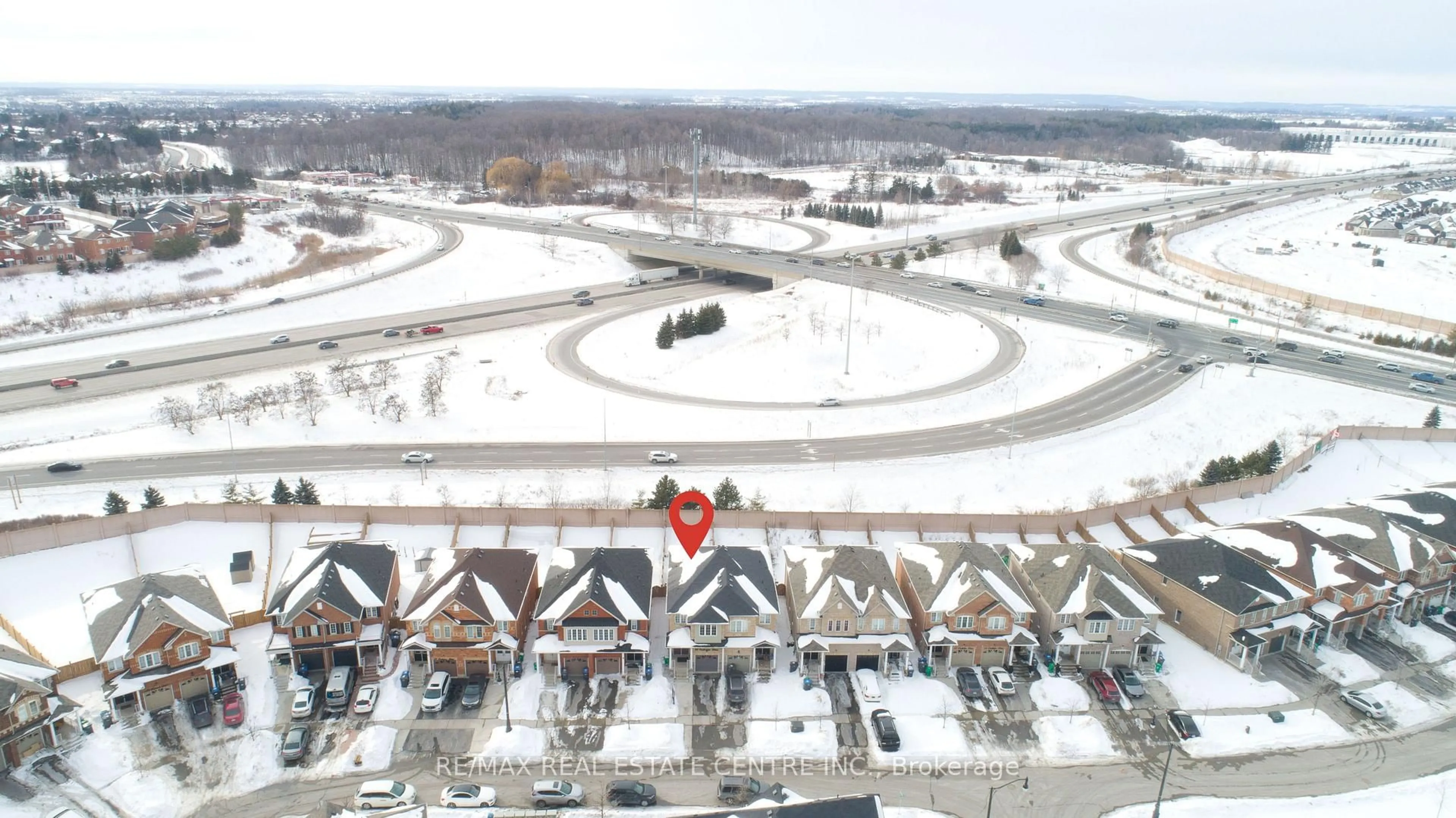 A pic from outside/outdoor area/front of a property/back of a property/a pic from drone, unknown for 64 Cookview Dr, Brampton Ontario L6R 3T6